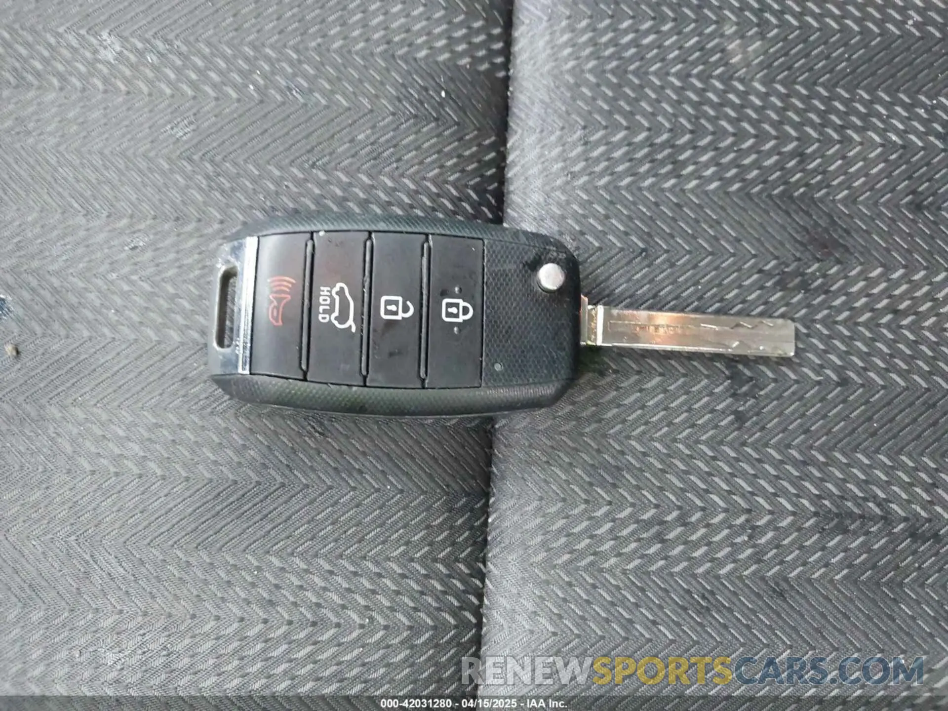11 Photograph of a damaged car KNDPMCAC1L7662825 KIA SPORTAGE 2020