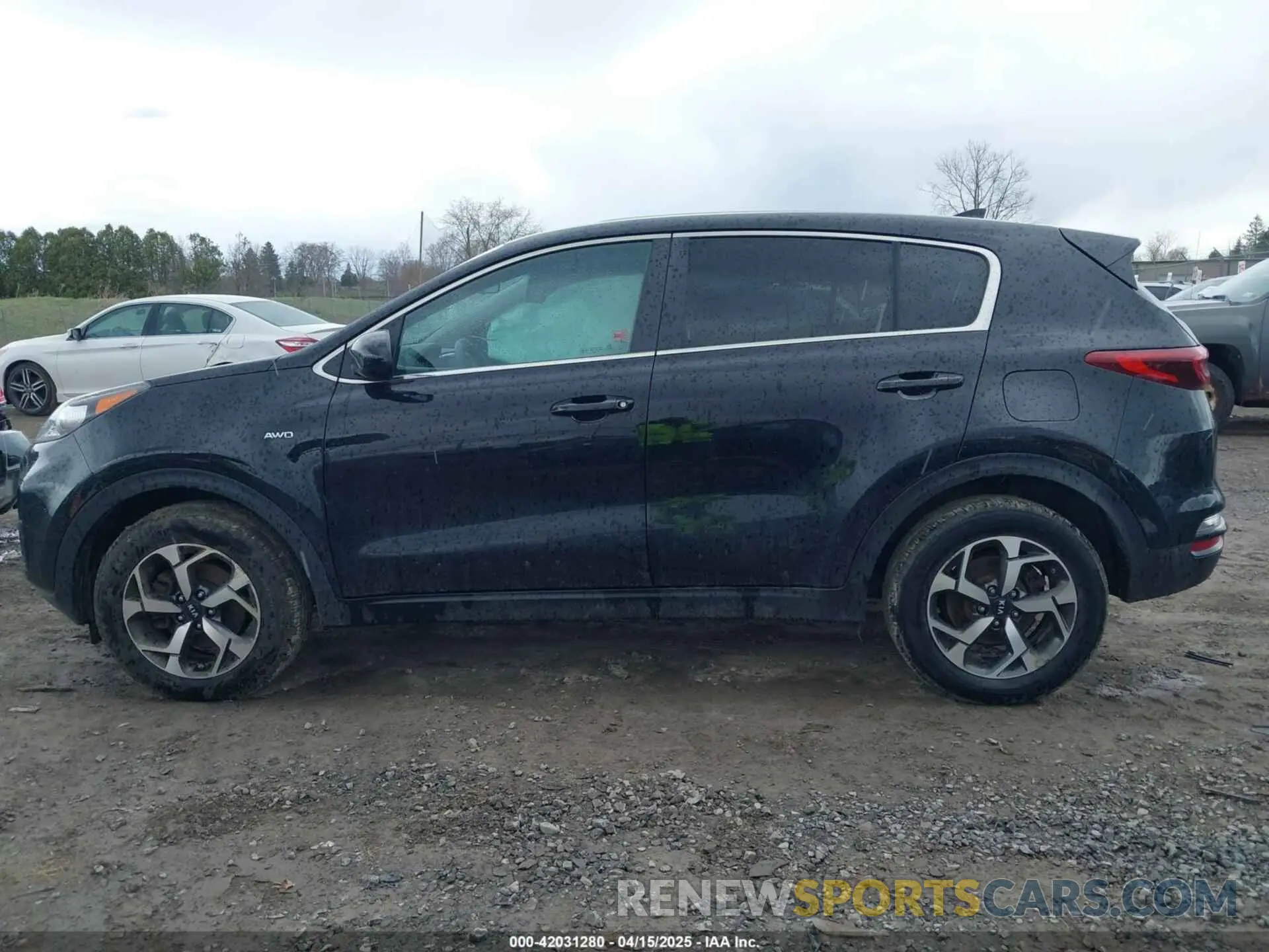 15 Photograph of a damaged car KNDPMCAC1L7662825 KIA SPORTAGE 2020