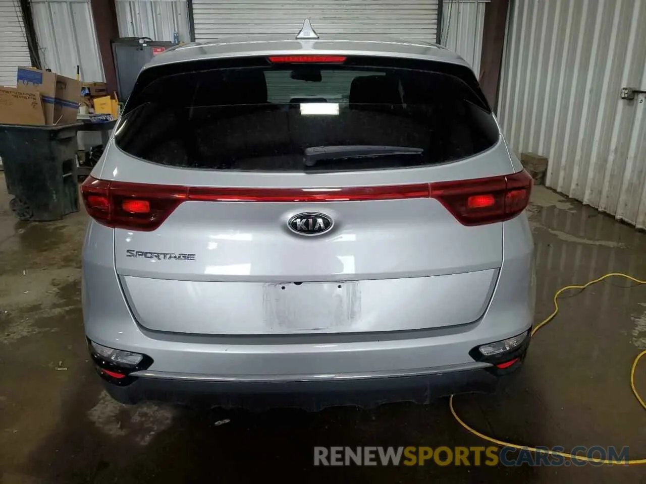 6 Photograph of a damaged car KNDPMCAC1L7789350 KIA SPORTAGE 2020