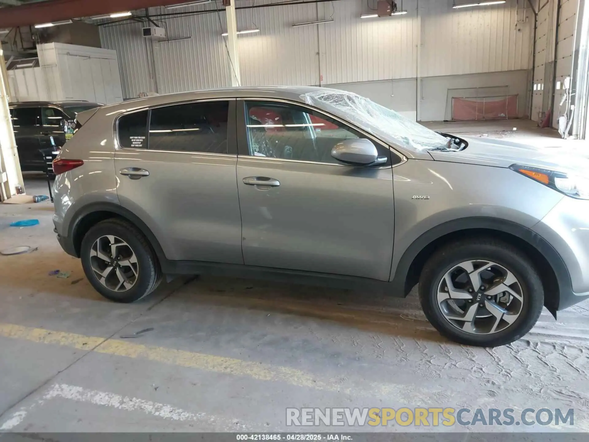13 Photograph of a damaged car KNDPMCAC1L7832469 KIA SPORTAGE 2020
