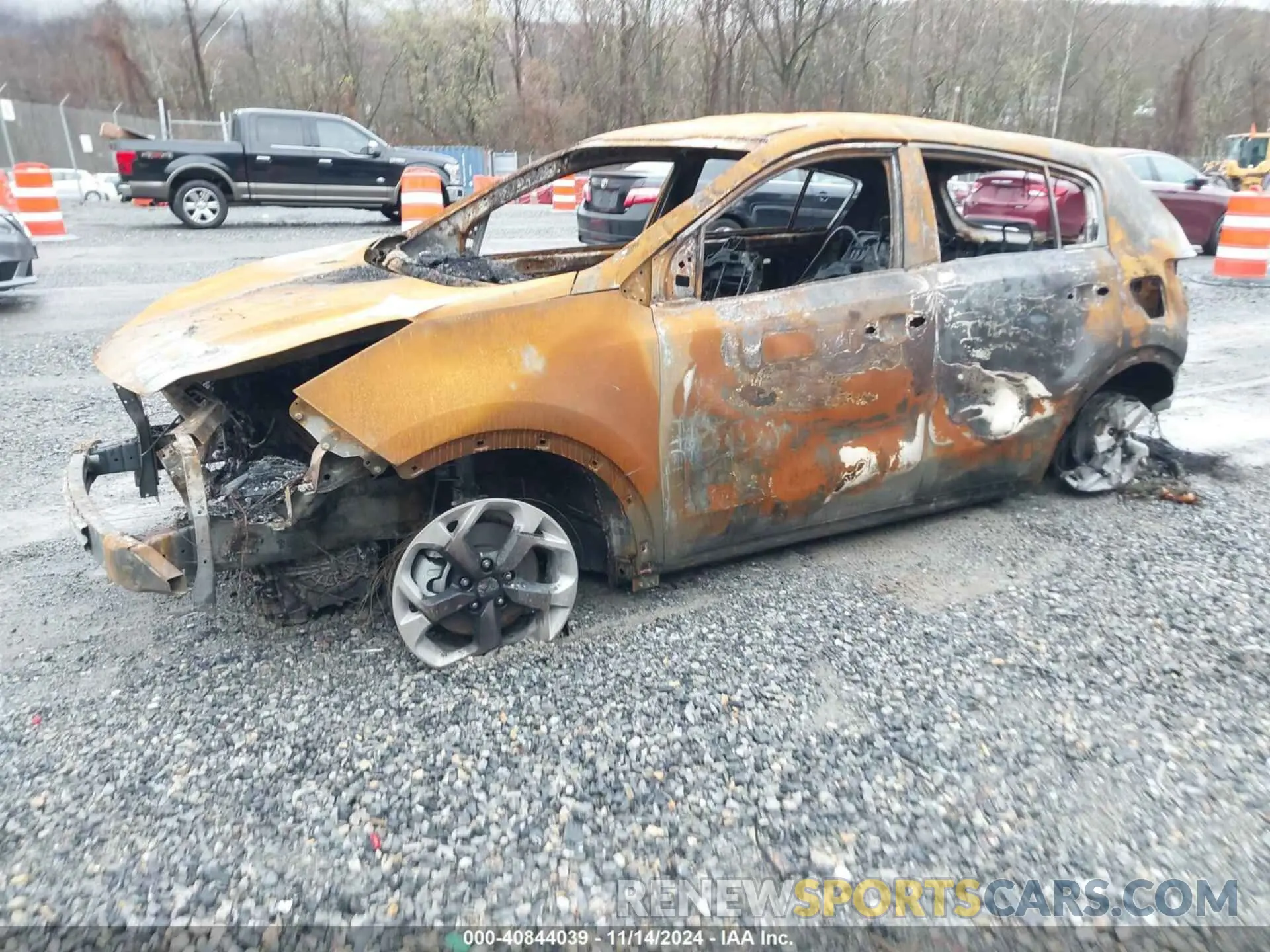 2 Photograph of a damaged car KNDPMCAC2L7736026 KIA SPORTAGE 2020