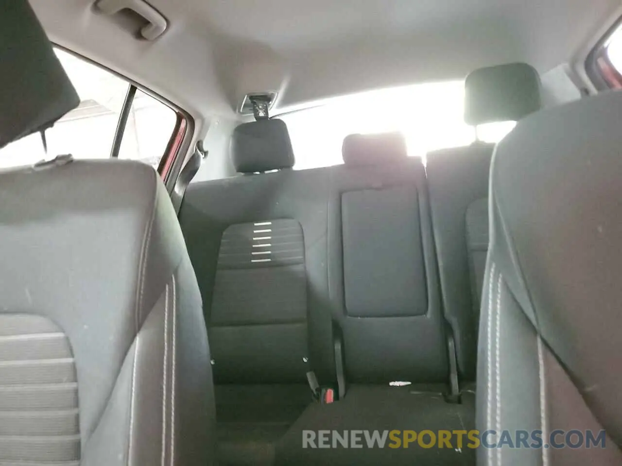 10 Фотография поврежденного автомобиля KNDPMCAC3L7661630 KIA SPORTAGE 2020