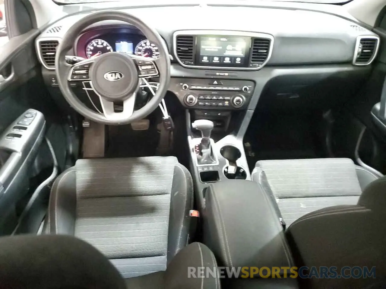 8 Фотография поврежденного автомобиля KNDPMCAC3L7661630 KIA SPORTAGE 2020
