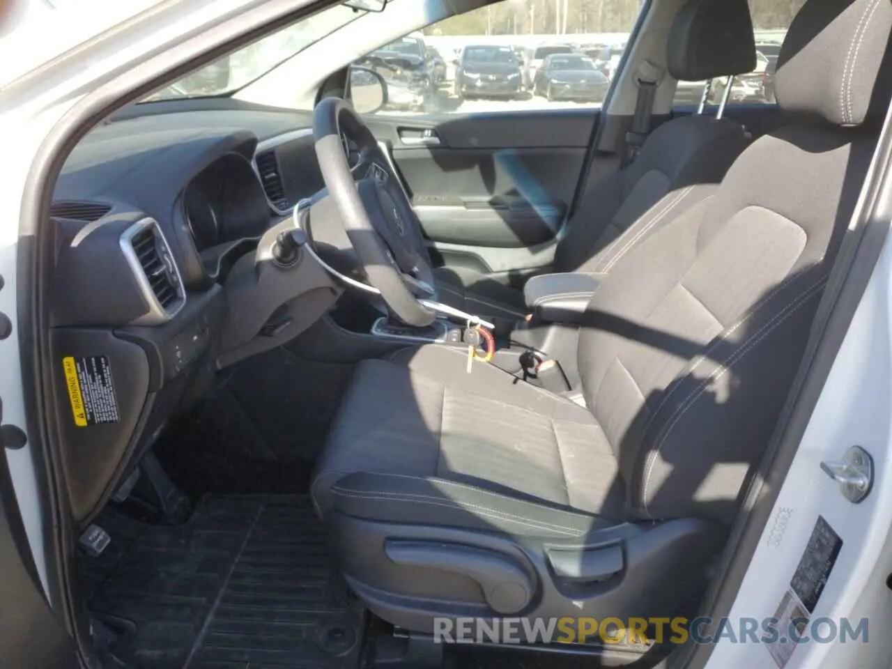 7 Фотография поврежденного автомобиля KNDPMCAC4L7745763 KIA SPORTAGE 2020