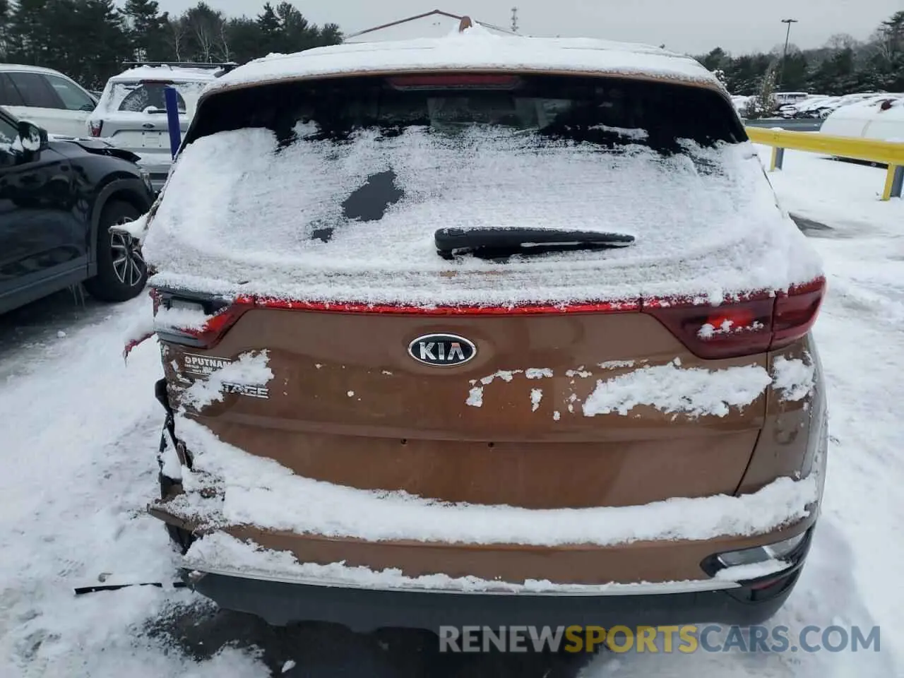 6 Photograph of a damaged car KNDPMCAC4L7752387 KIA SPORTAGE 2020