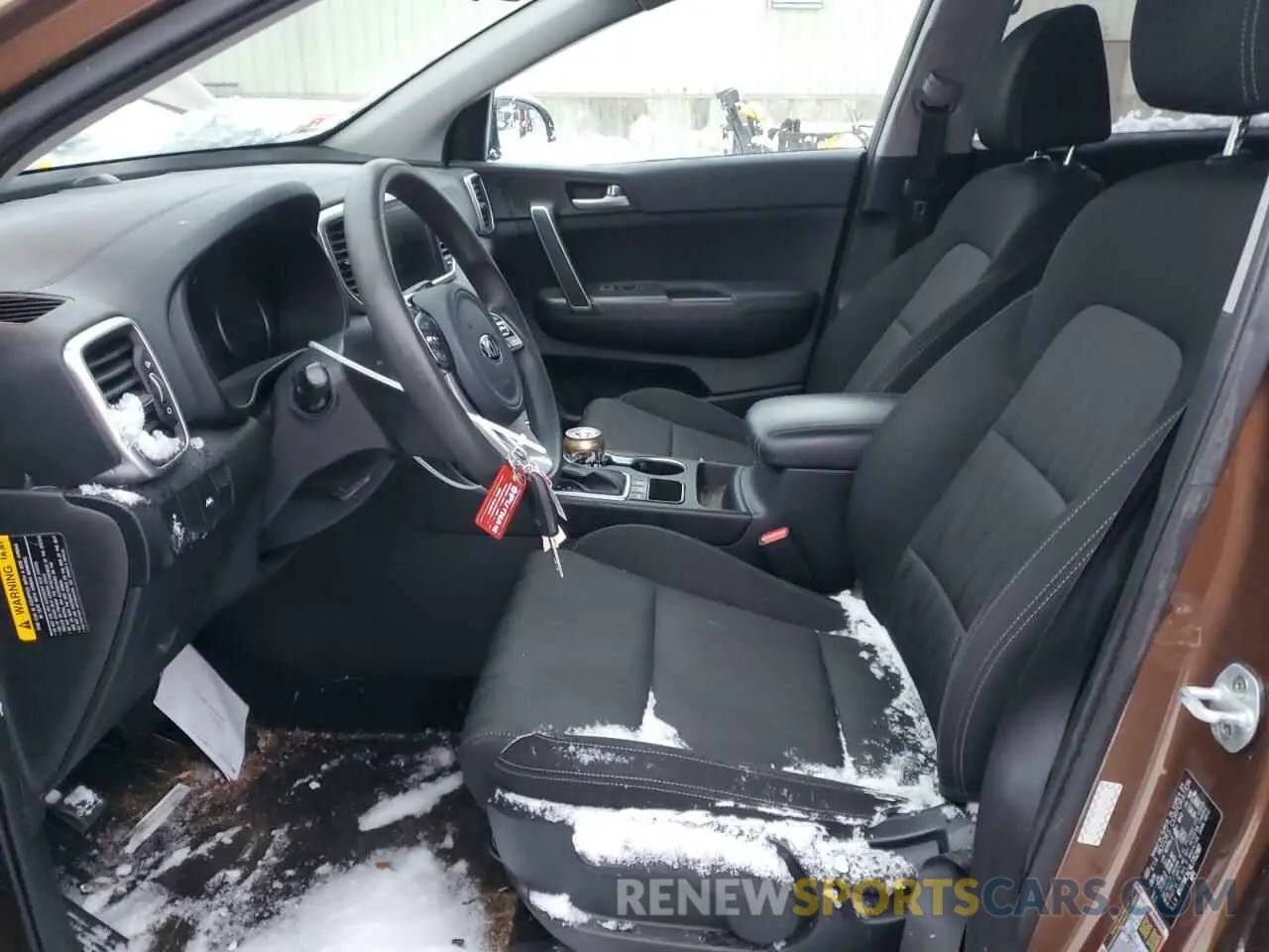 7 Photograph of a damaged car KNDPMCAC4L7752387 KIA SPORTAGE 2020