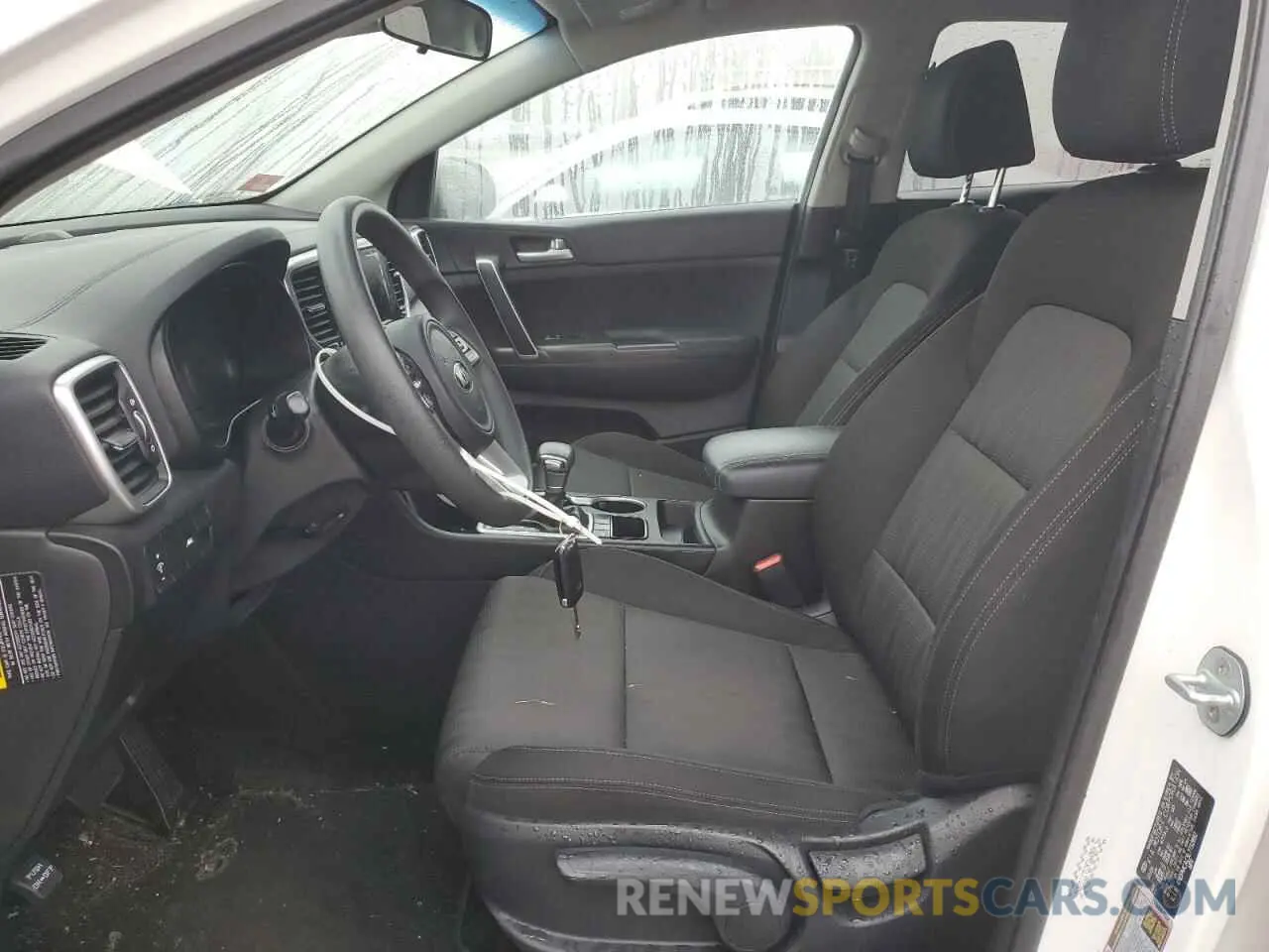 7 Фотография поврежденного автомобиля KNDPMCAC5L7732892 KIA SPORTAGE 2020
