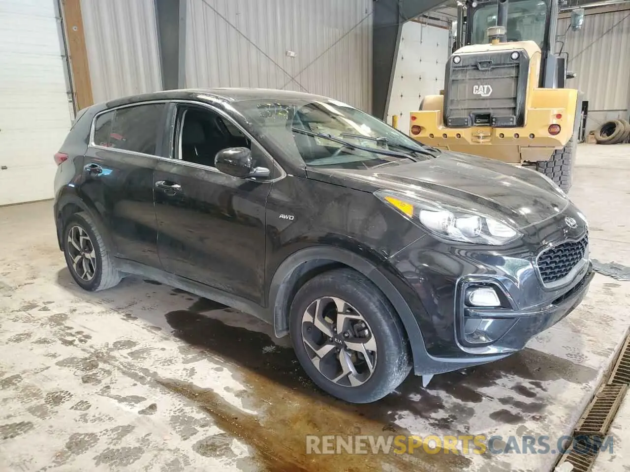 4 Photograph of a damaged car KNDPMCAC5L7815481 KIA SPORTAGE 2020