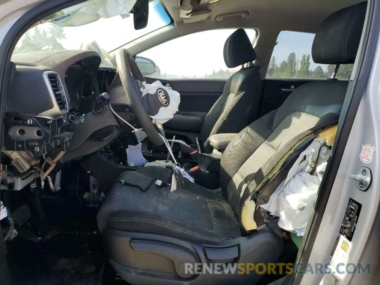 7 Photograph of a damaged car KNDPMCAC6L7633935 KIA SPORTAGE 2020