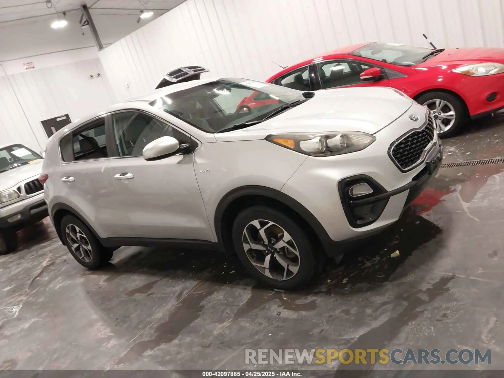 13 Photograph of a damaged car KNDPMCAC6L7634714 KIA SPORTAGE 2020