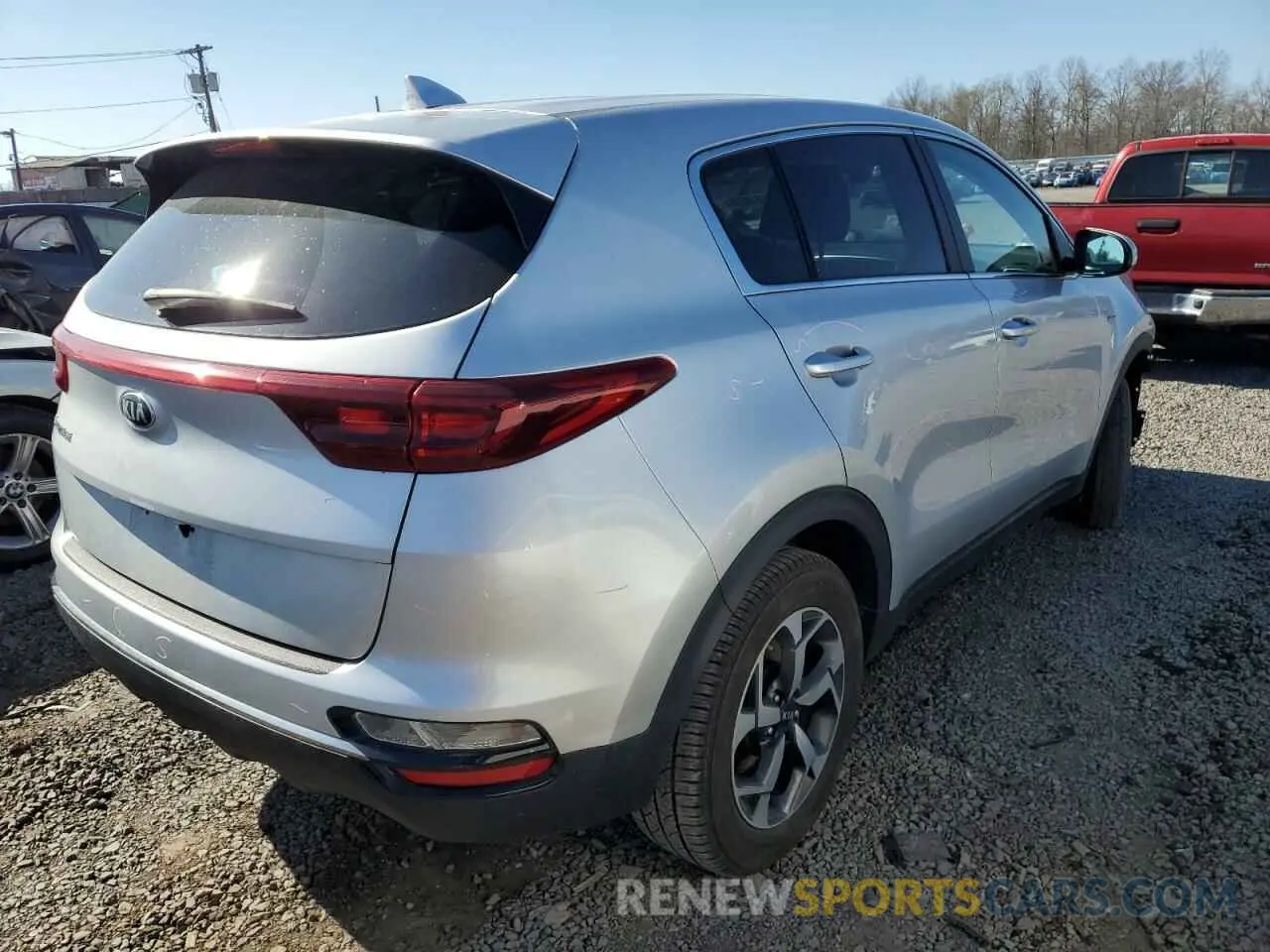 3 Photograph of a damaged car KNDPMCAC6L7760359 KIA SPORTAGE 2020