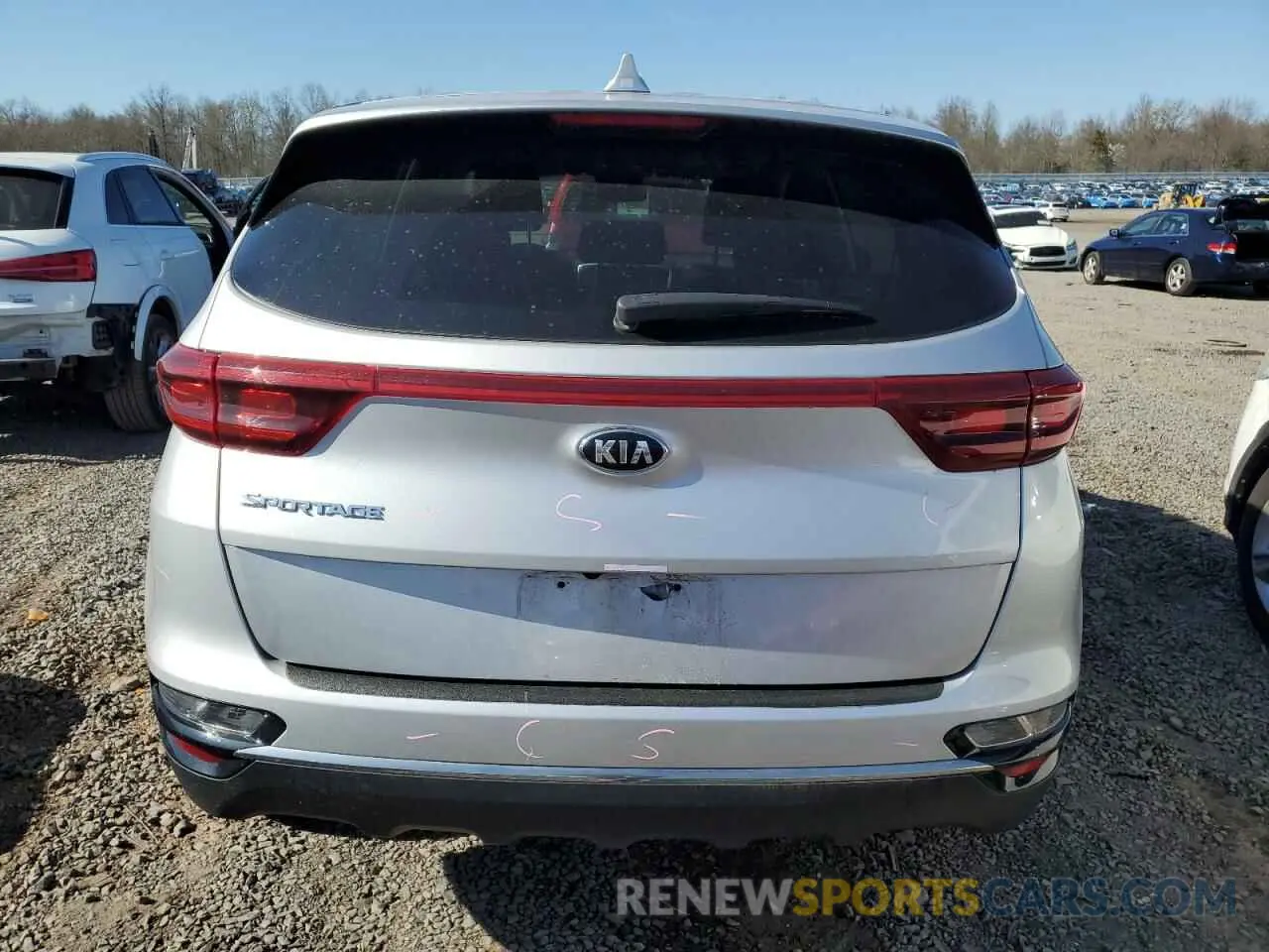 6 Photograph of a damaged car KNDPMCAC6L7760359 KIA SPORTAGE 2020