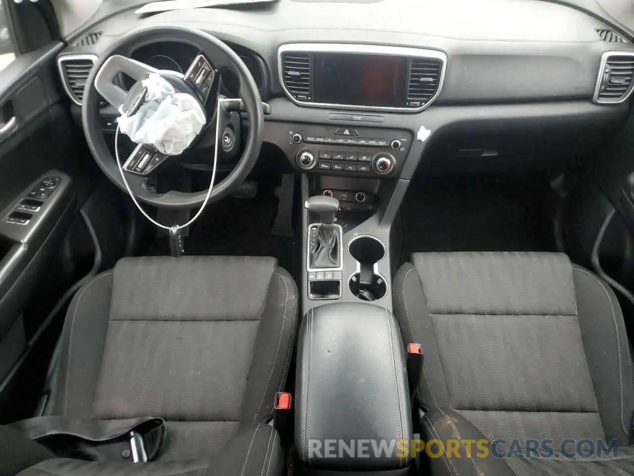 8 Photograph of a damaged car KNDPMCAC7L7641493 KIA SPORTAGE 2020