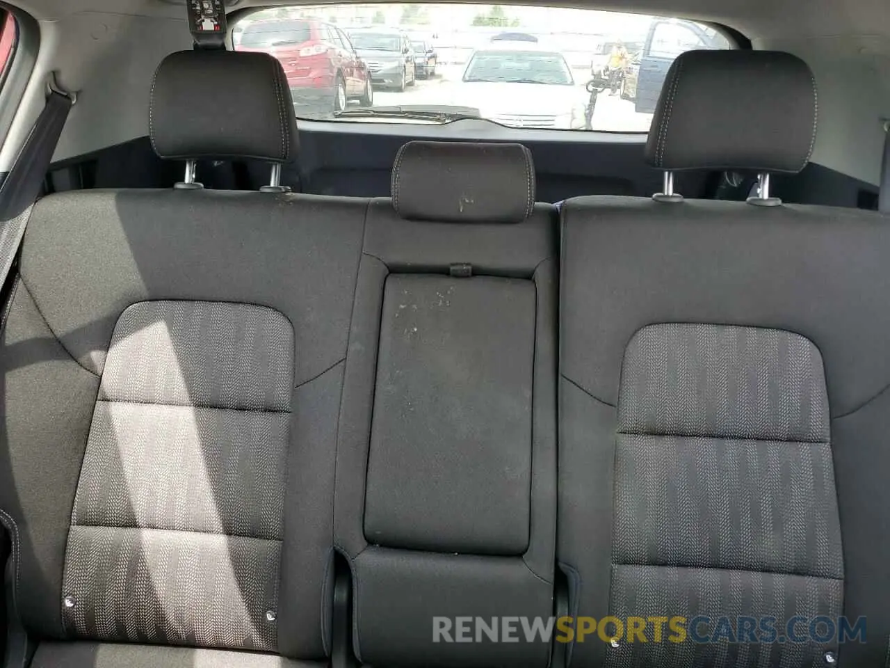 10 Фотография поврежденного автомобиля KNDPMCAC7L7837384 KIA SPORTAGE 2020