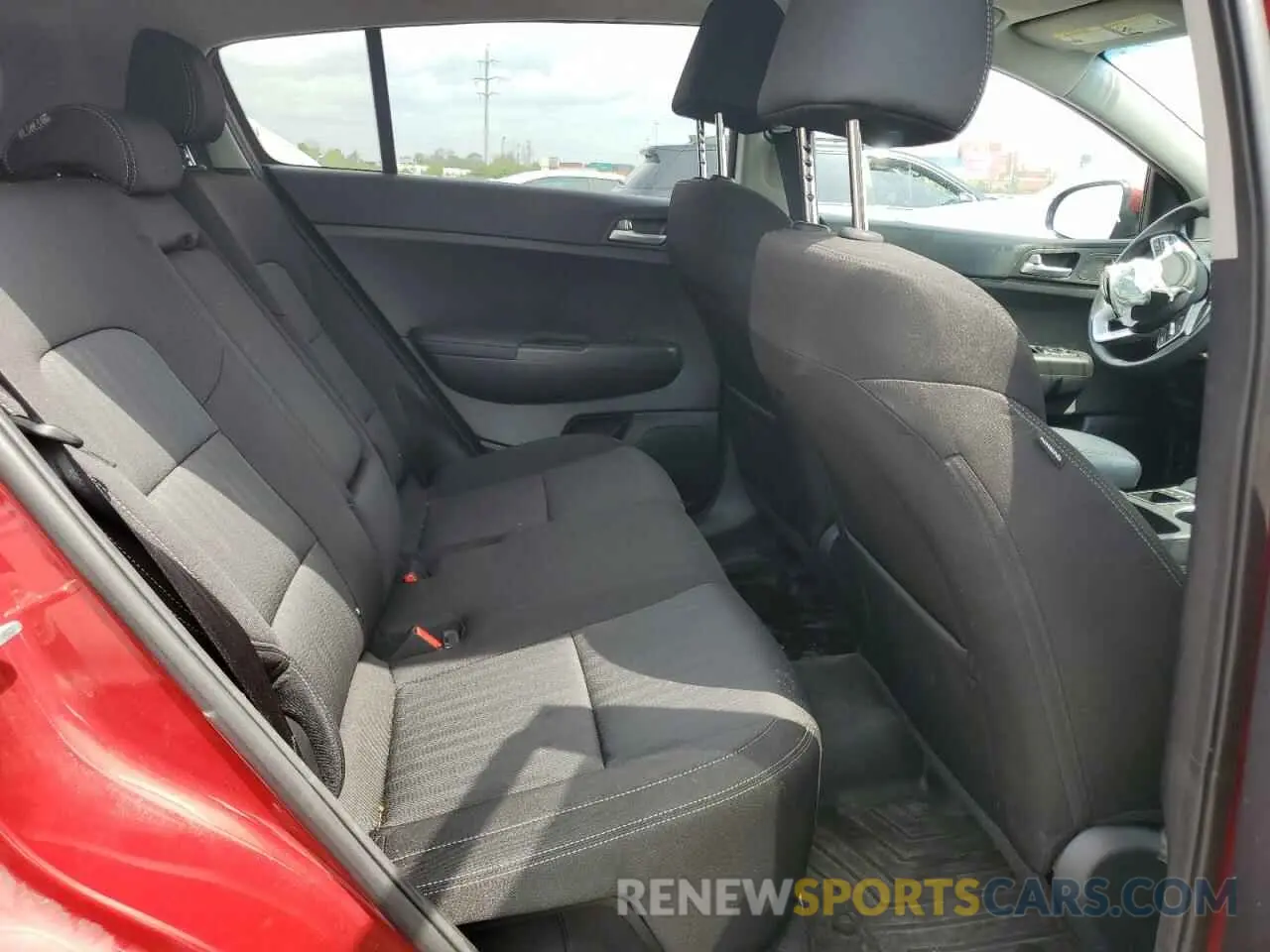 11 Фотография поврежденного автомобиля KNDPMCAC7L7837384 KIA SPORTAGE 2020