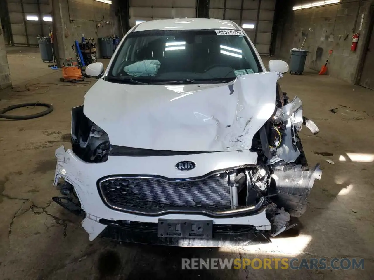 5 Photograph of a damaged car KNDPMCAC8L7736788 KIA SPORTAGE 2020