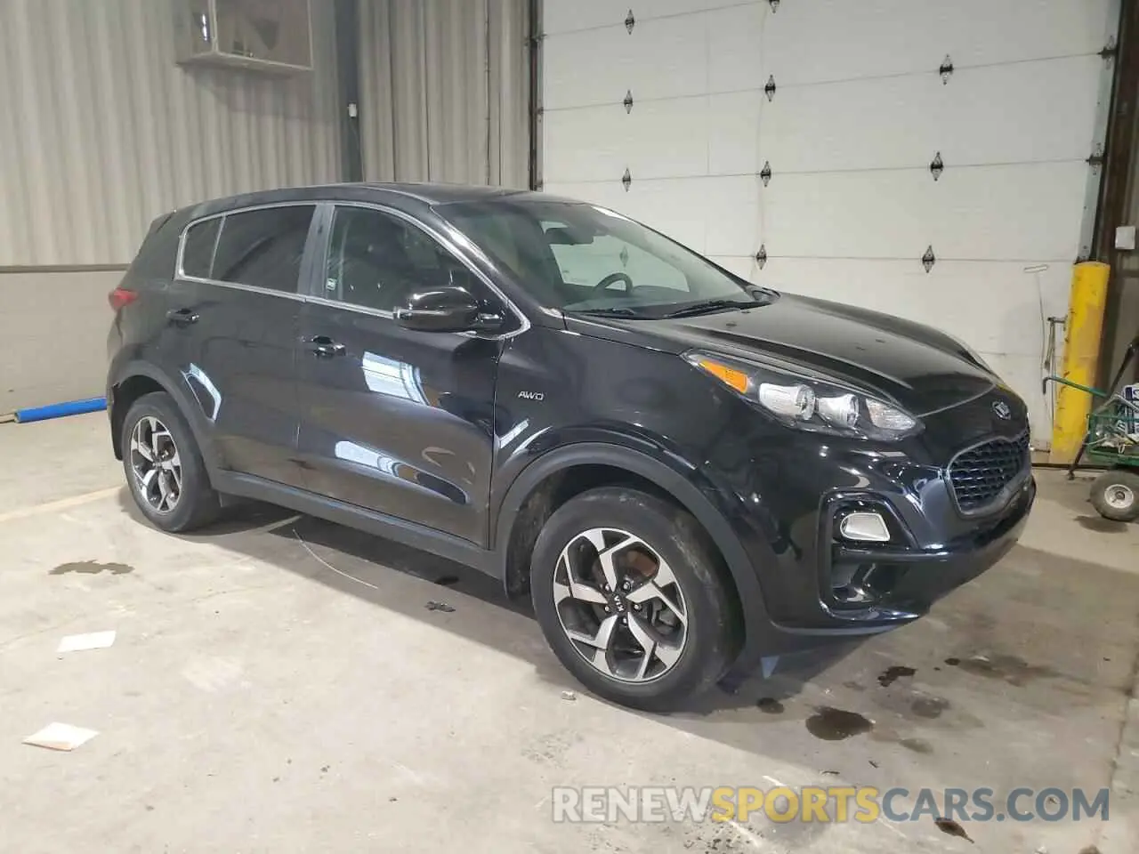 4 Photograph of a damaged car KNDPMCACXL7661589 KIA SPORTAGE 2020
