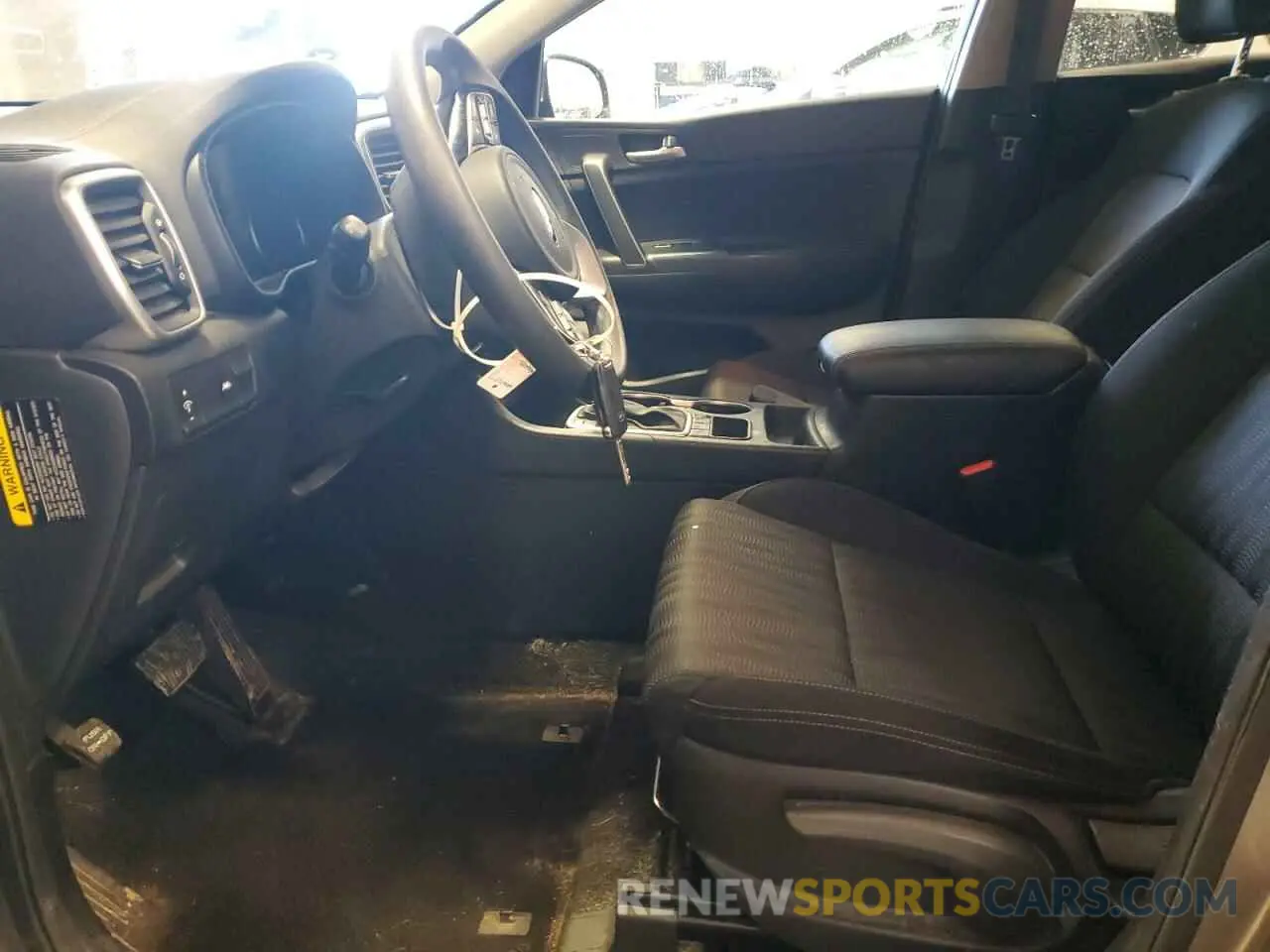 7 Photograph of a damaged car KNDPMCACXL7661673 KIA SPORTAGE 2020