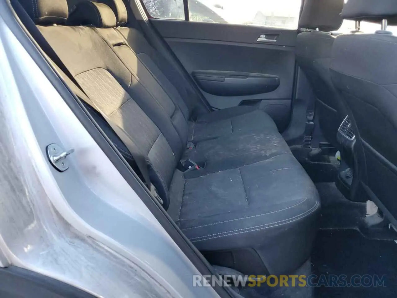 11 Photograph of a damaged car KNDPMCACXL7810101 KIA SPORTAGE 2020