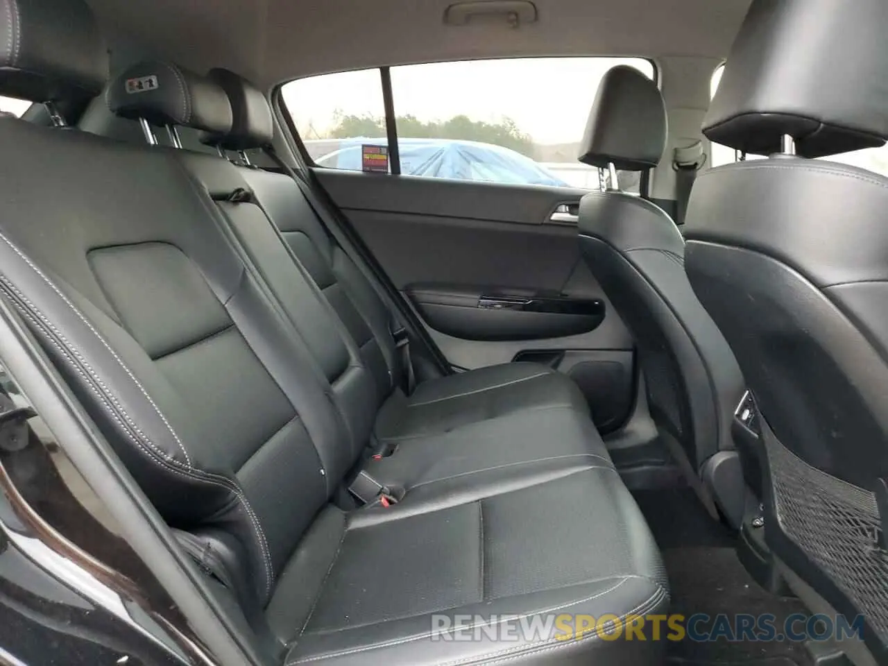11 Photograph of a damaged car KNDPN3AC9L7659104 KIA SPORTAGE 2020