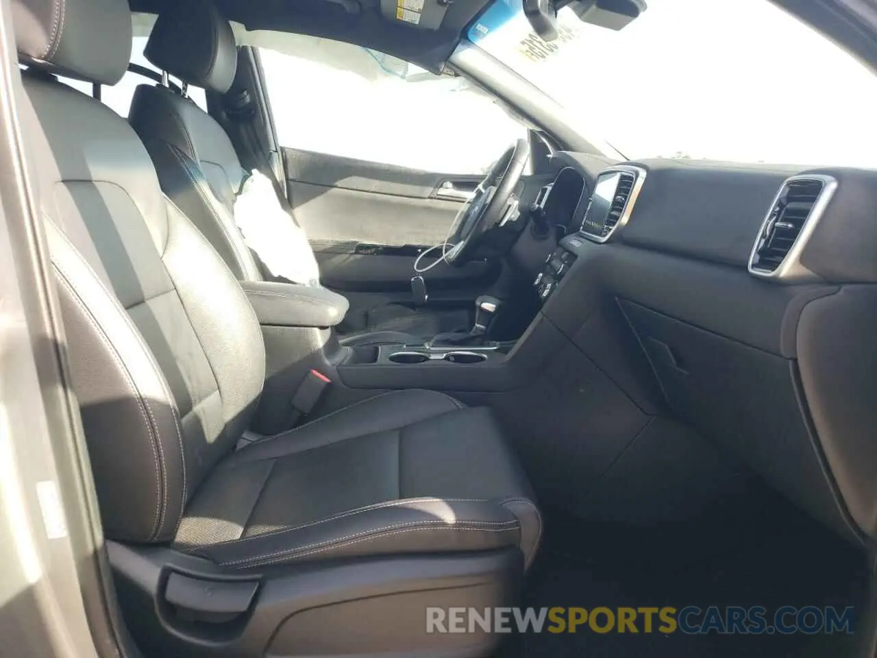 7 Photograph of a damaged car KNDP63AC2M7873771 KIA SPORTAGE 2021
