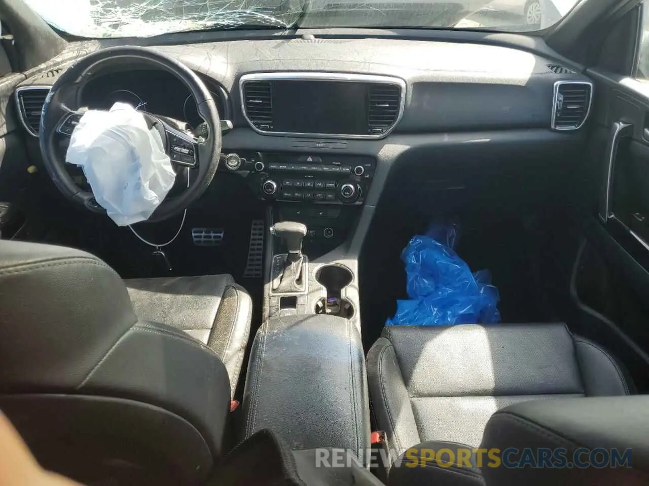 8 Photograph of a damaged car KNDP6CAC0M7885319 KIA SPORTAGE 2021