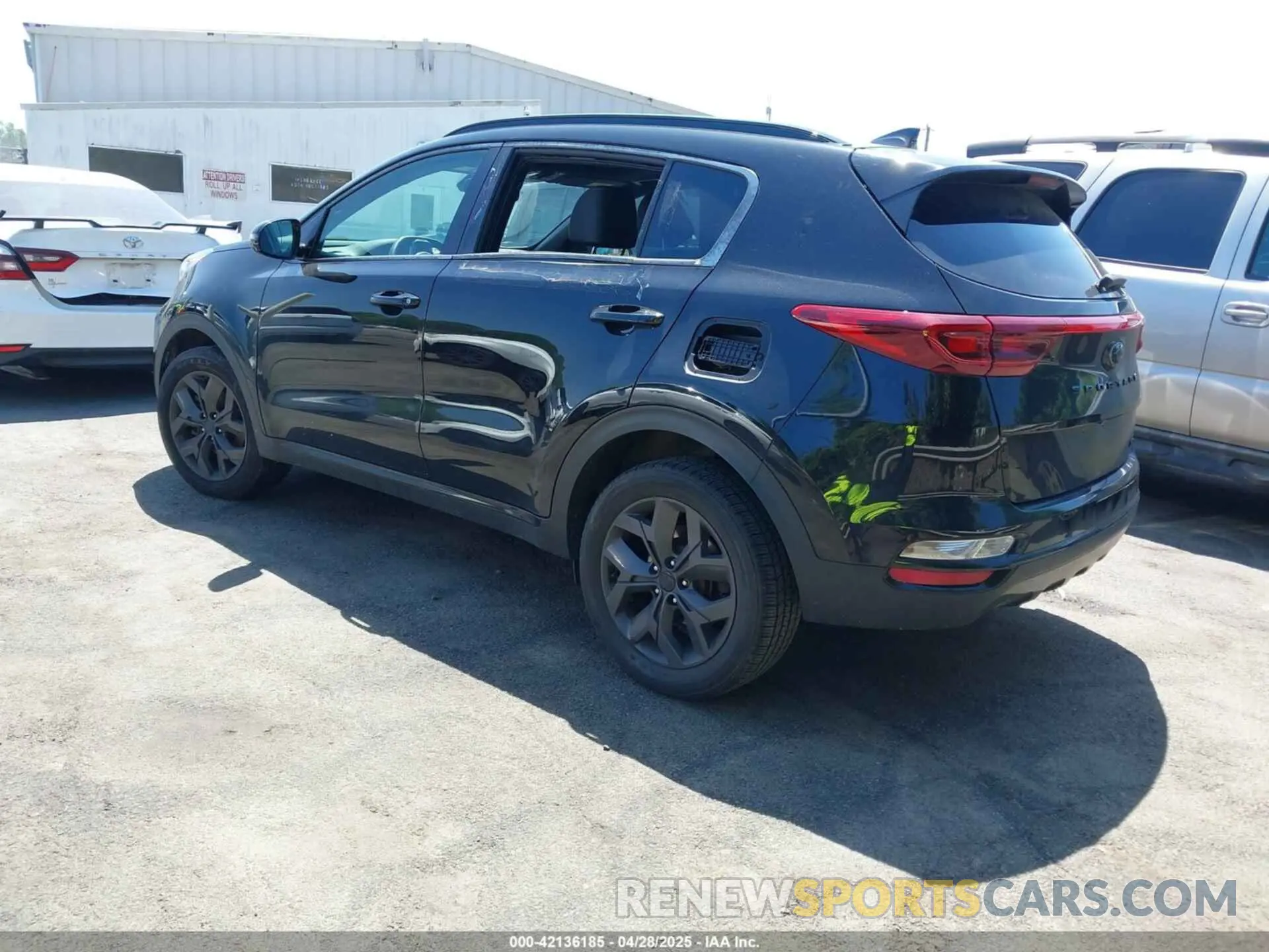 3 Photograph of a damaged car KNDP6CAC1M7852538 KIA SPORTAGE 2021