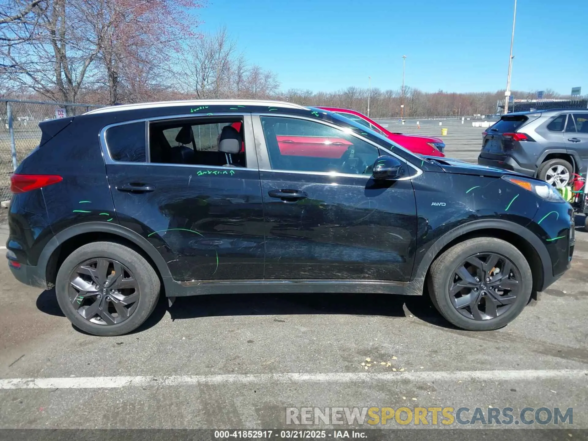 13 Photograph of a damaged car KNDP6CAC6M7887592 KIA SPORTAGE 2021