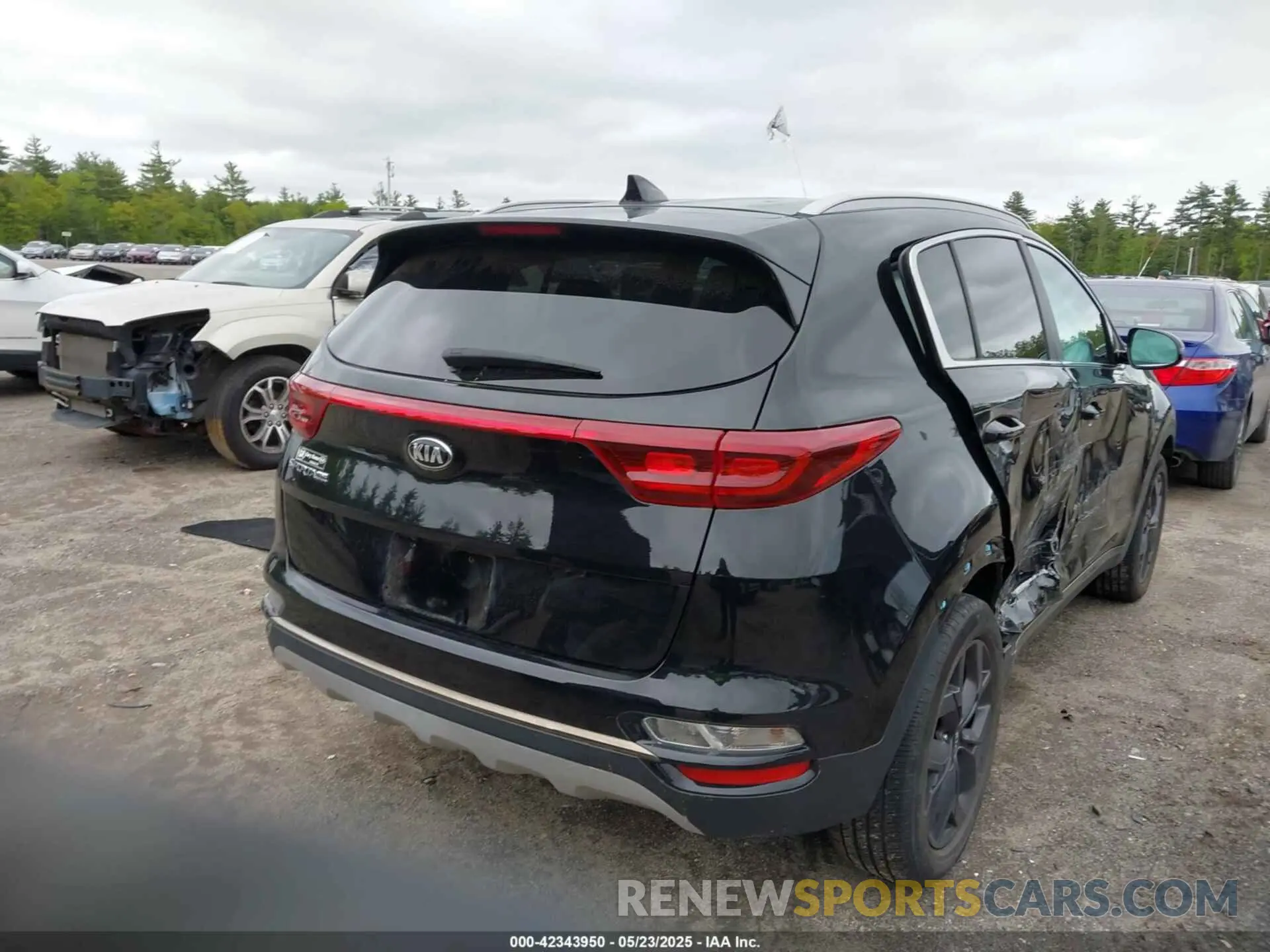 4 Фотография поврежденного автомобиля KNDP6CAC6M7897040 KIA SPORTAGE 2021