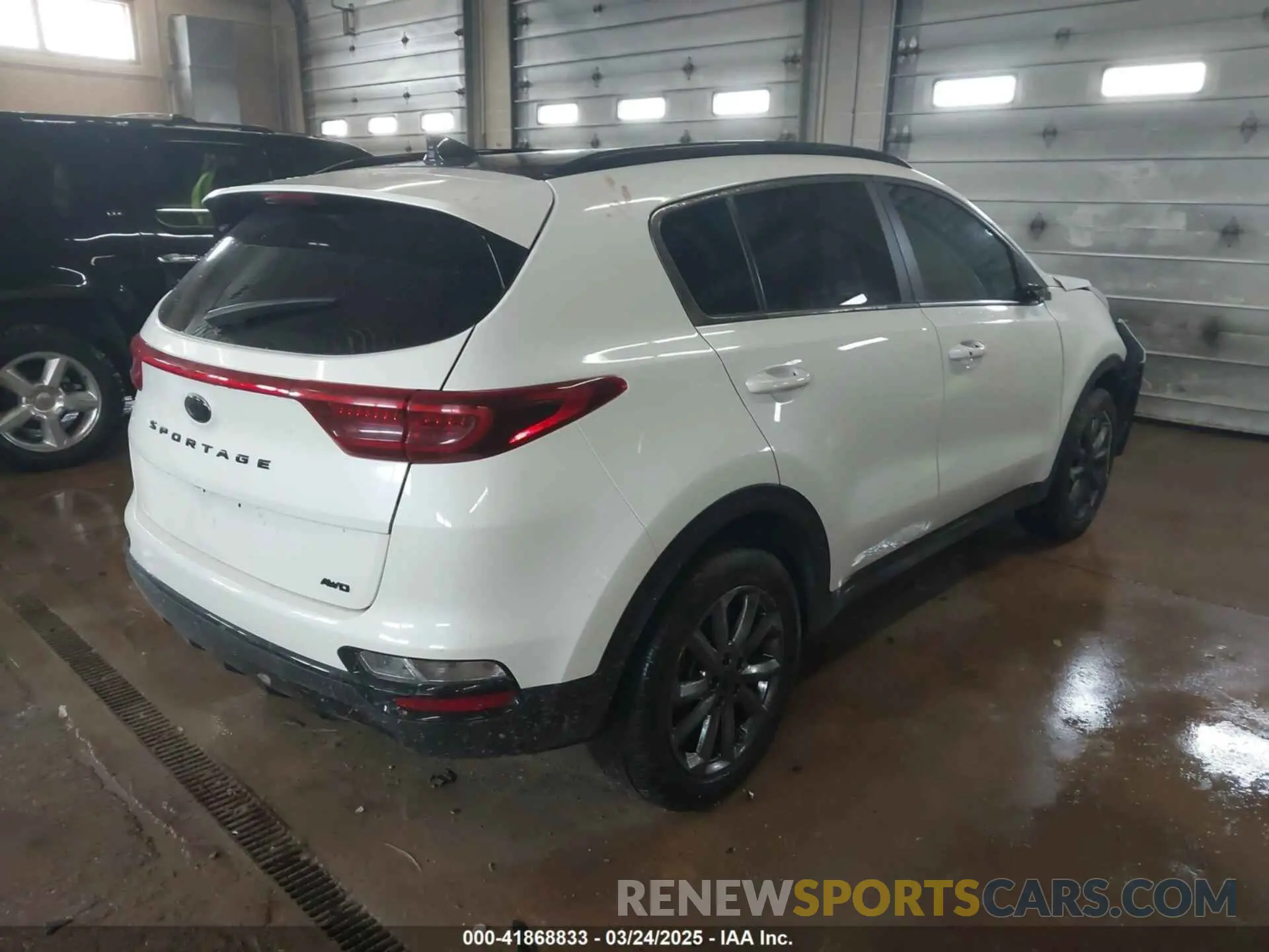 4 Фотография поврежденного автомобиля KNDP6CAC7M7888685 KIA SPORTAGE 2021
