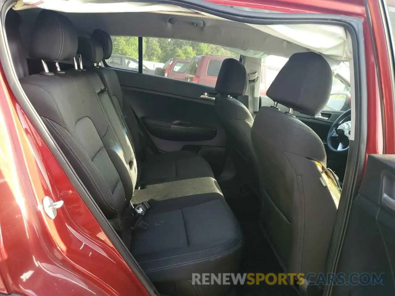 12 Фотография поврежденного автомобиля KNDPM3AC0M7926716 KIA SPORTAGE 2021