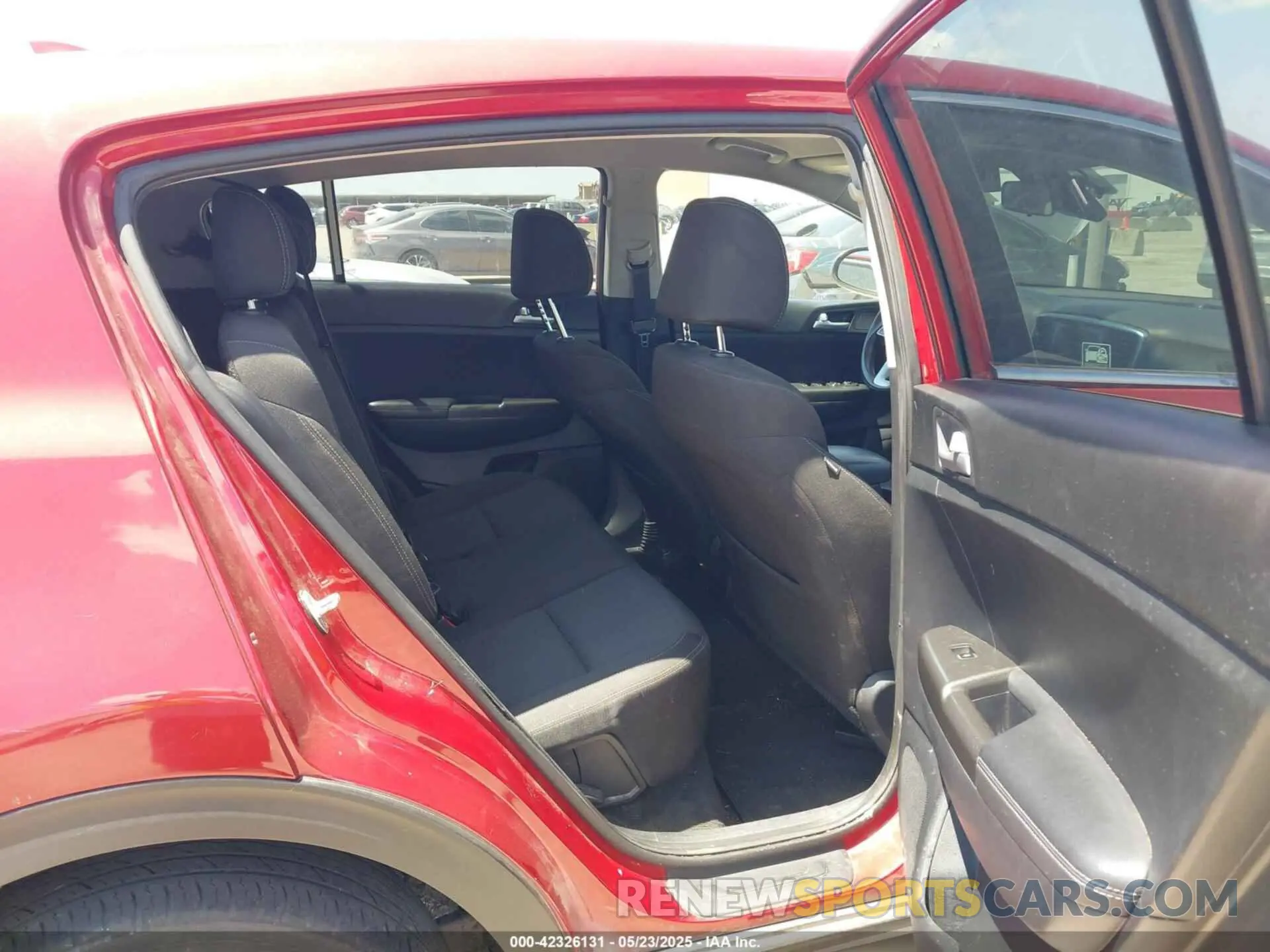 8 Photograph of a damaged car KNDPM3AC1M7873721 KIA SPORTAGE 2021