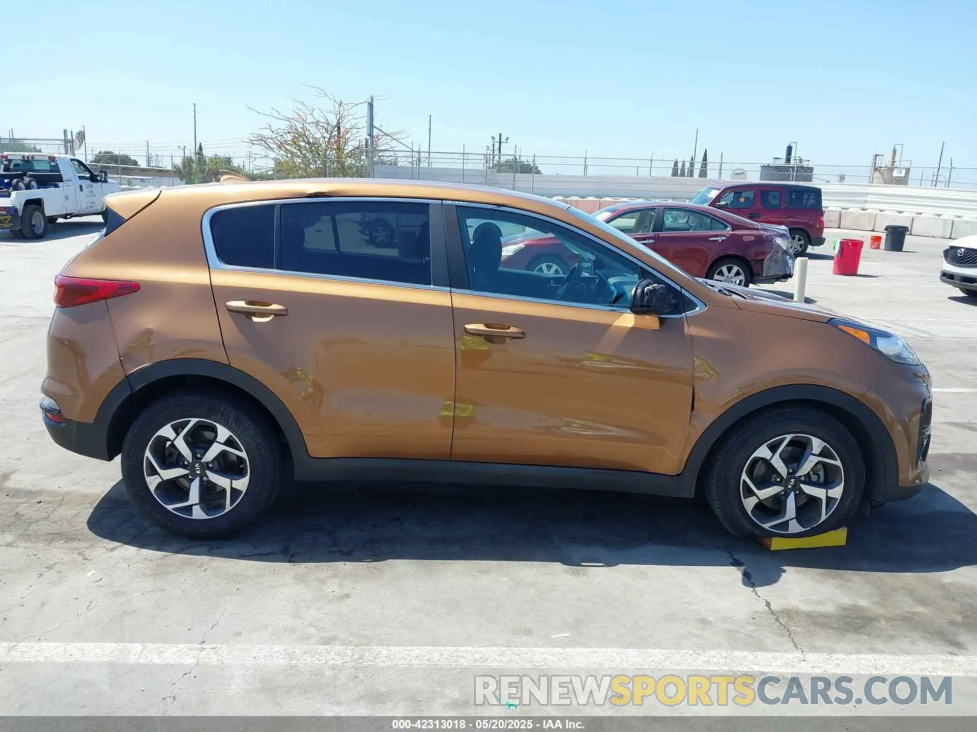 13 Photograph of a damaged car KNDPM3AC1M7877039 KIA SPORTAGE 2021