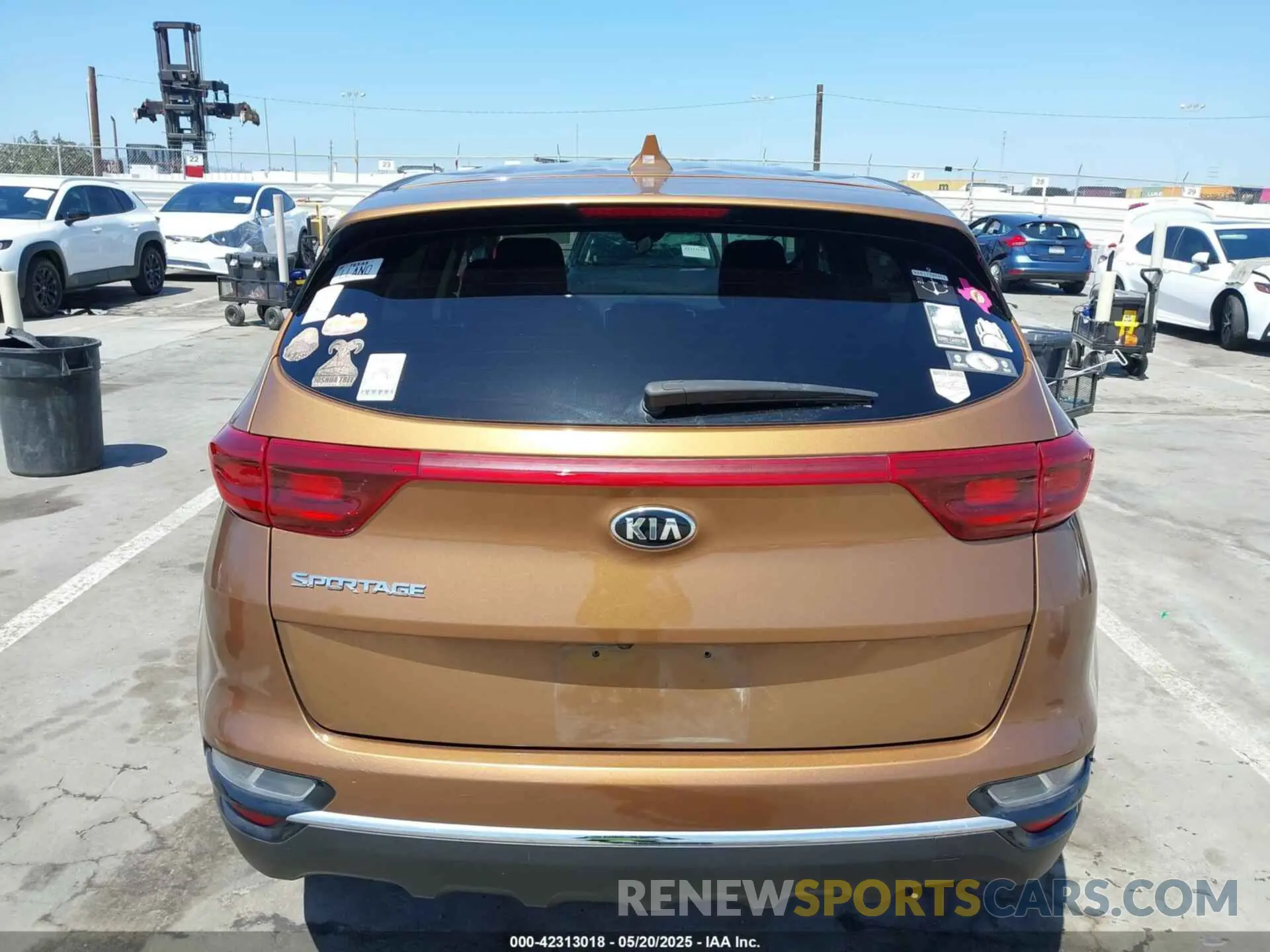 16 Photograph of a damaged car KNDPM3AC1M7877039 KIA SPORTAGE 2021
