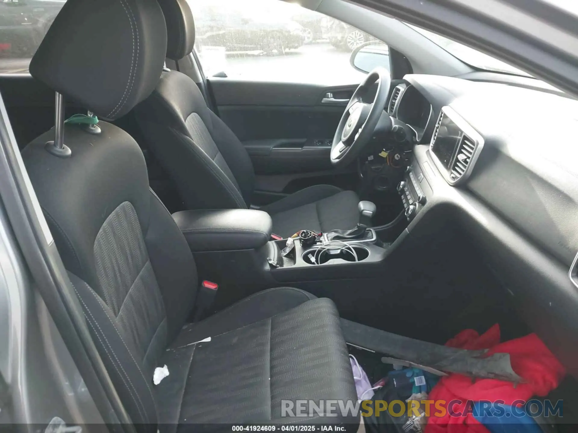 5 Photograph of a damaged car KNDPM3AC2M7931660 KIA SPORTAGE 2021