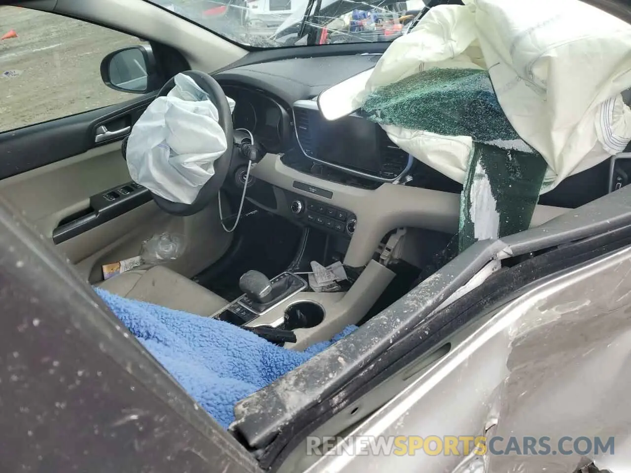 8 Photograph of a damaged car KNDPM3AC4M7881120 KIA SPORTAGE 2021