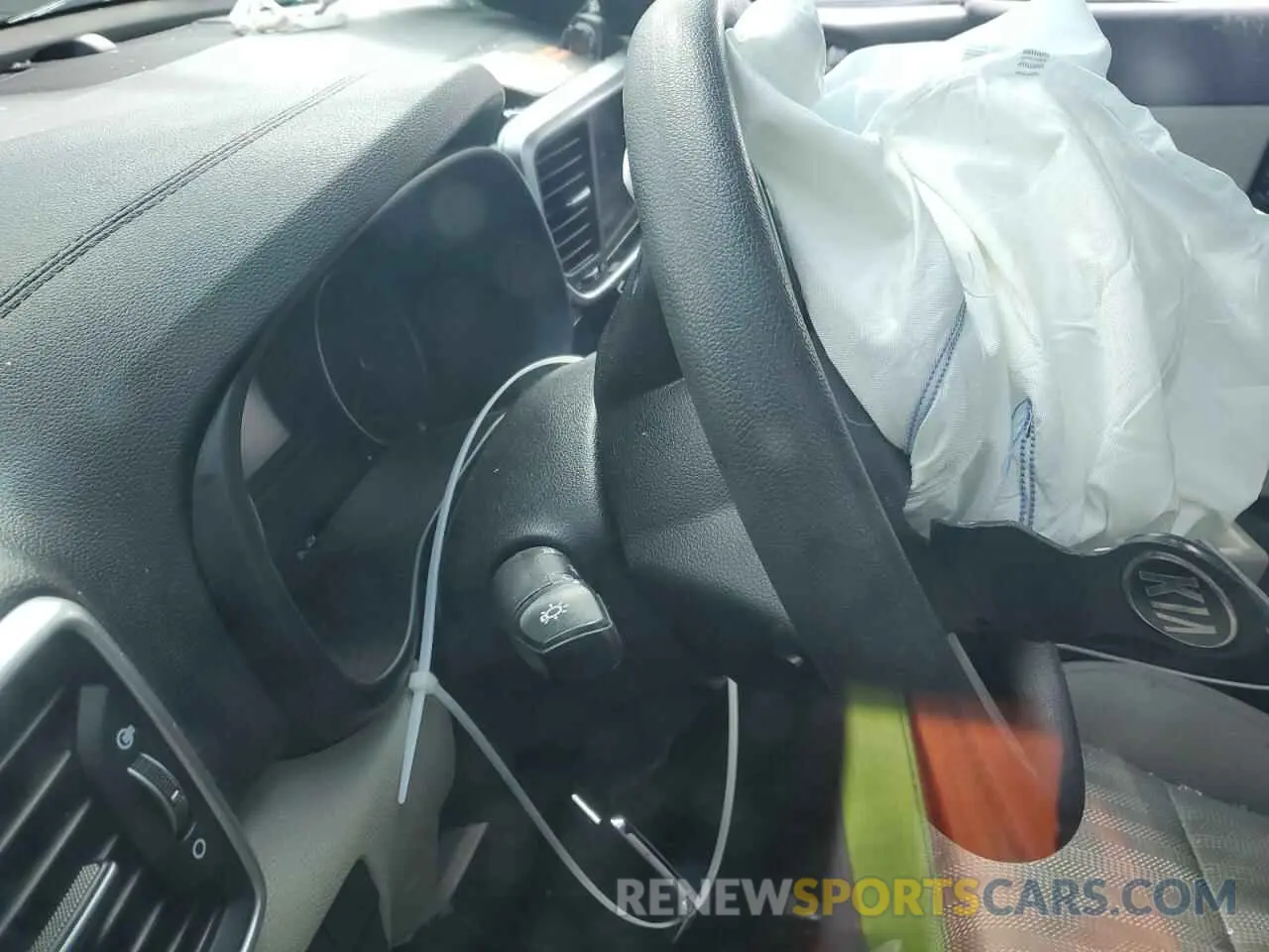 9 Photograph of a damaged car KNDPM3AC4M7881120 KIA SPORTAGE 2021