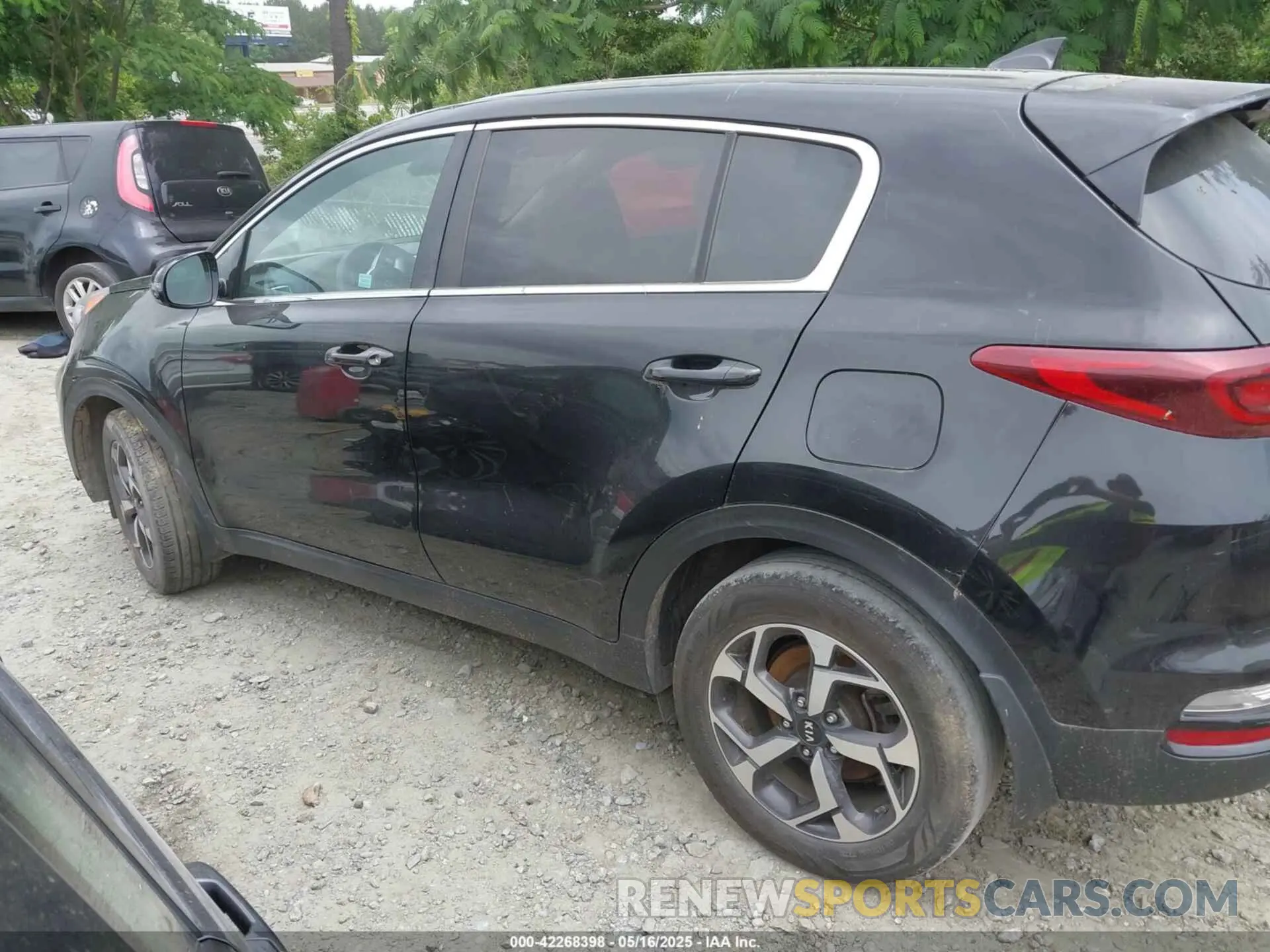 13 Фотография поврежденного автомобиля KNDPM3AC5M7930664 KIA SPORTAGE 2021
