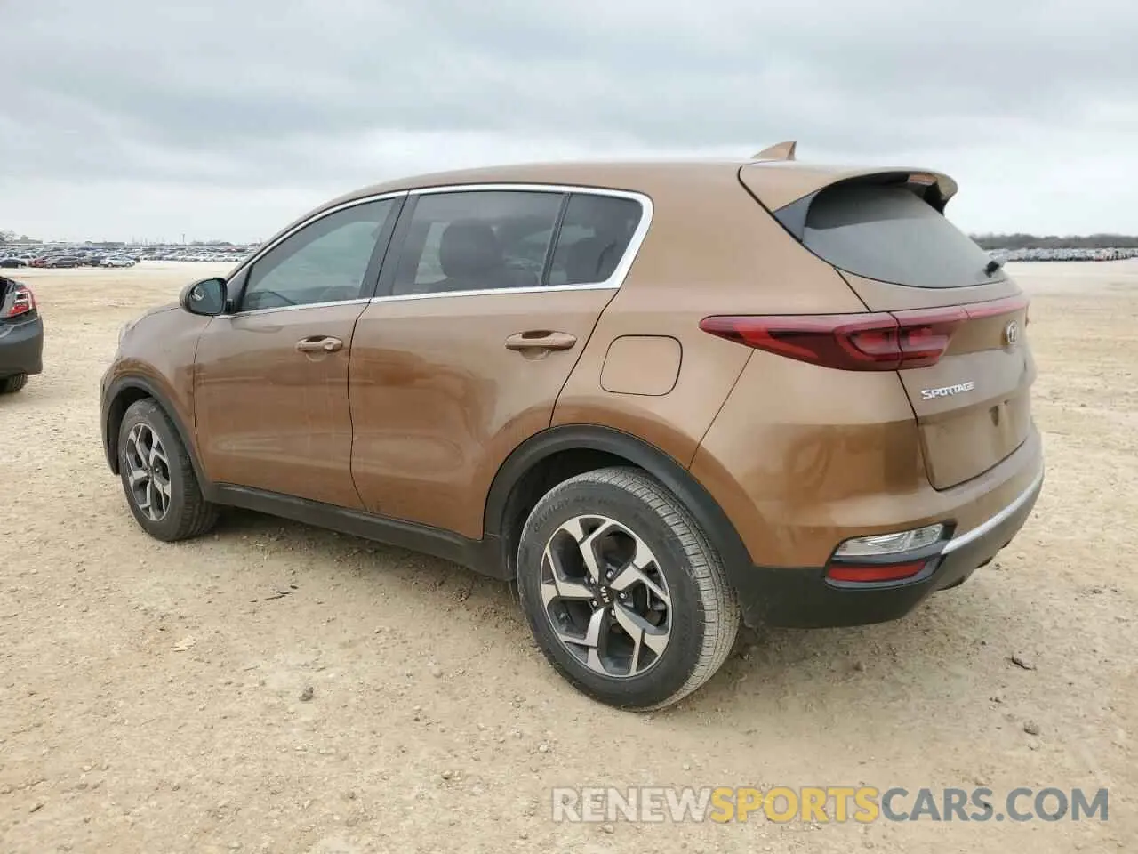 2 Photograph of a damaged car KNDPM3AC7M7884027 KIA SPORTAGE 2021