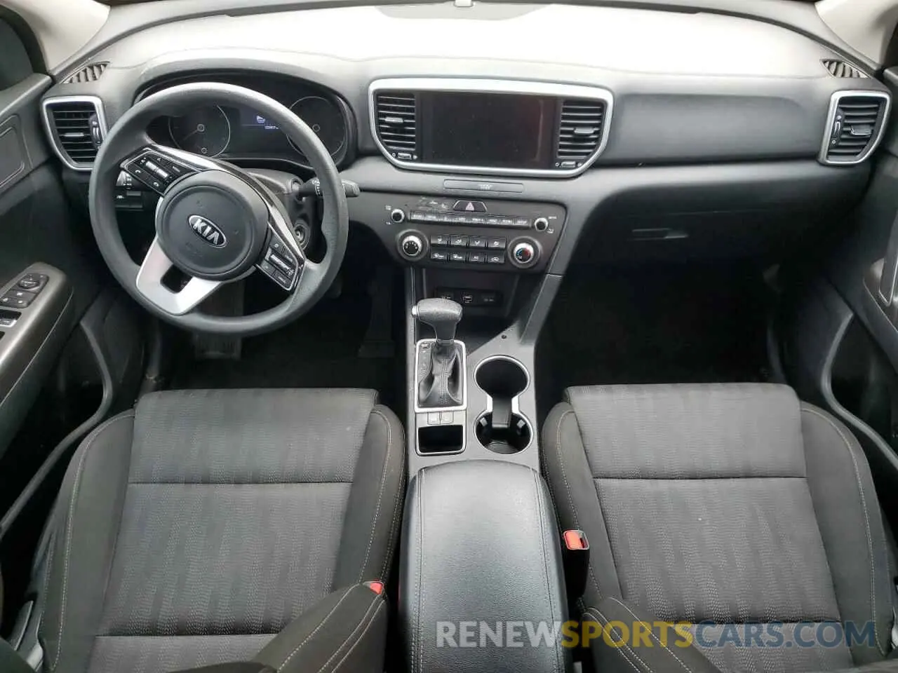 8 Photograph of a damaged car KNDPM3AC7M7884027 KIA SPORTAGE 2021