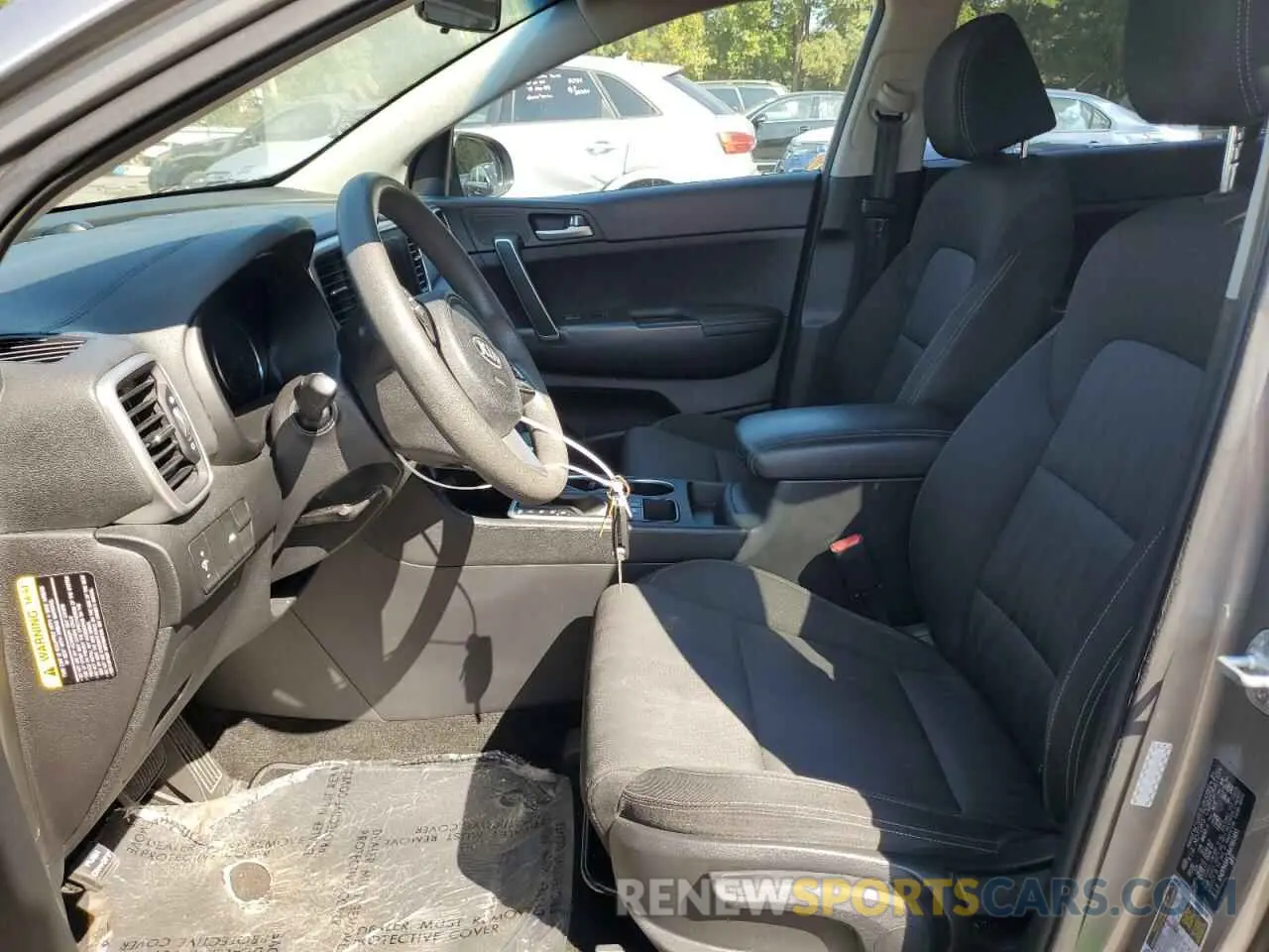 7 Photograph of a damaged car KNDPM3AC8M7863851 KIA SPORTAGE 2021