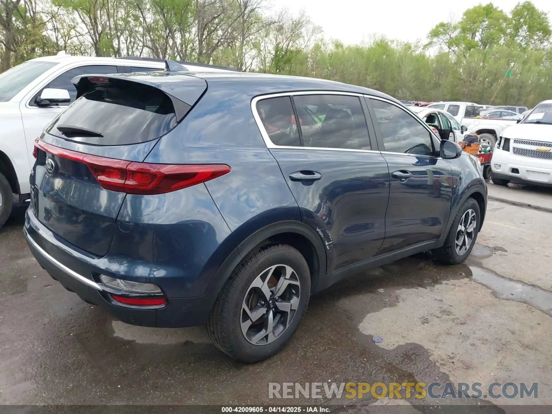 4 Фотография поврежденного автомобиля KNDPM3AC8M7884747 KIA SPORTAGE 2021