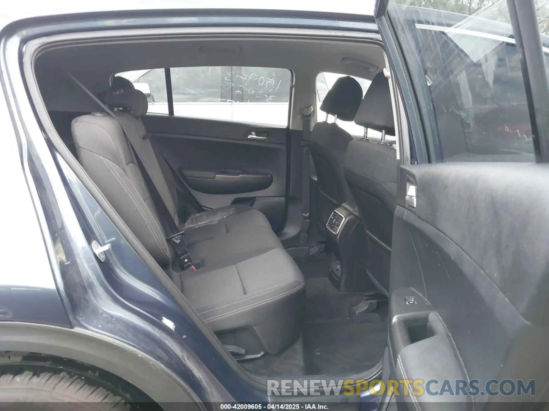 8 Фотография поврежденного автомобиля KNDPM3AC8M7884747 KIA SPORTAGE 2021