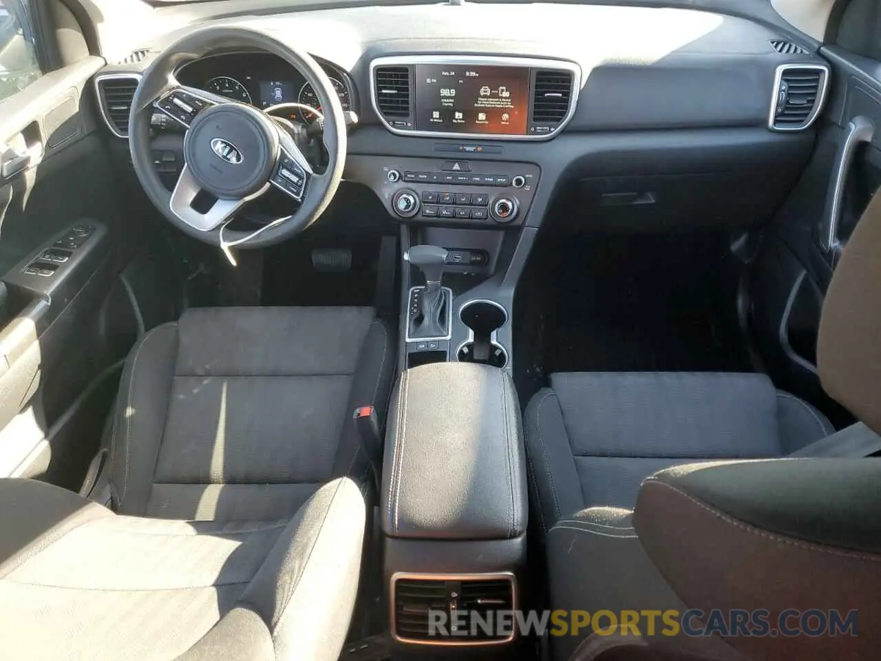 8 Photograph of a damaged car KNDPM3AC8M7944557 KIA SPORTAGE 2021