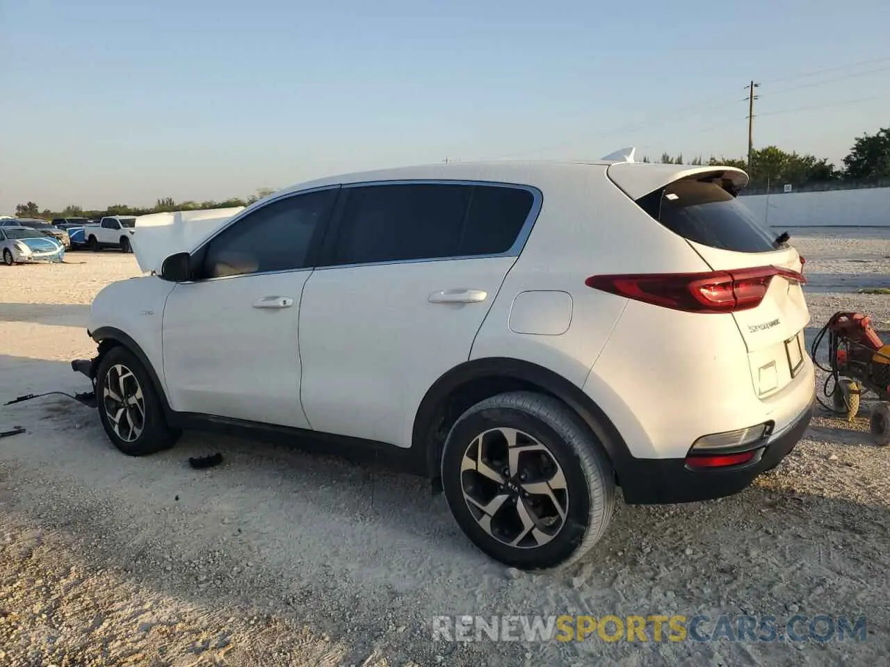 2 Photograph of a damaged car KNDPMCAC0M7897914 KIA SPORTAGE 2021