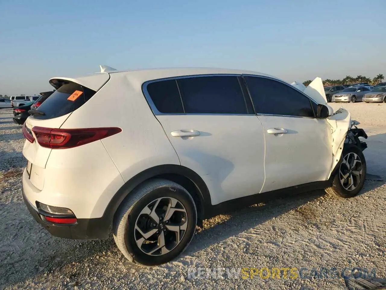 3 Photograph of a damaged car KNDPMCAC0M7897914 KIA SPORTAGE 2021