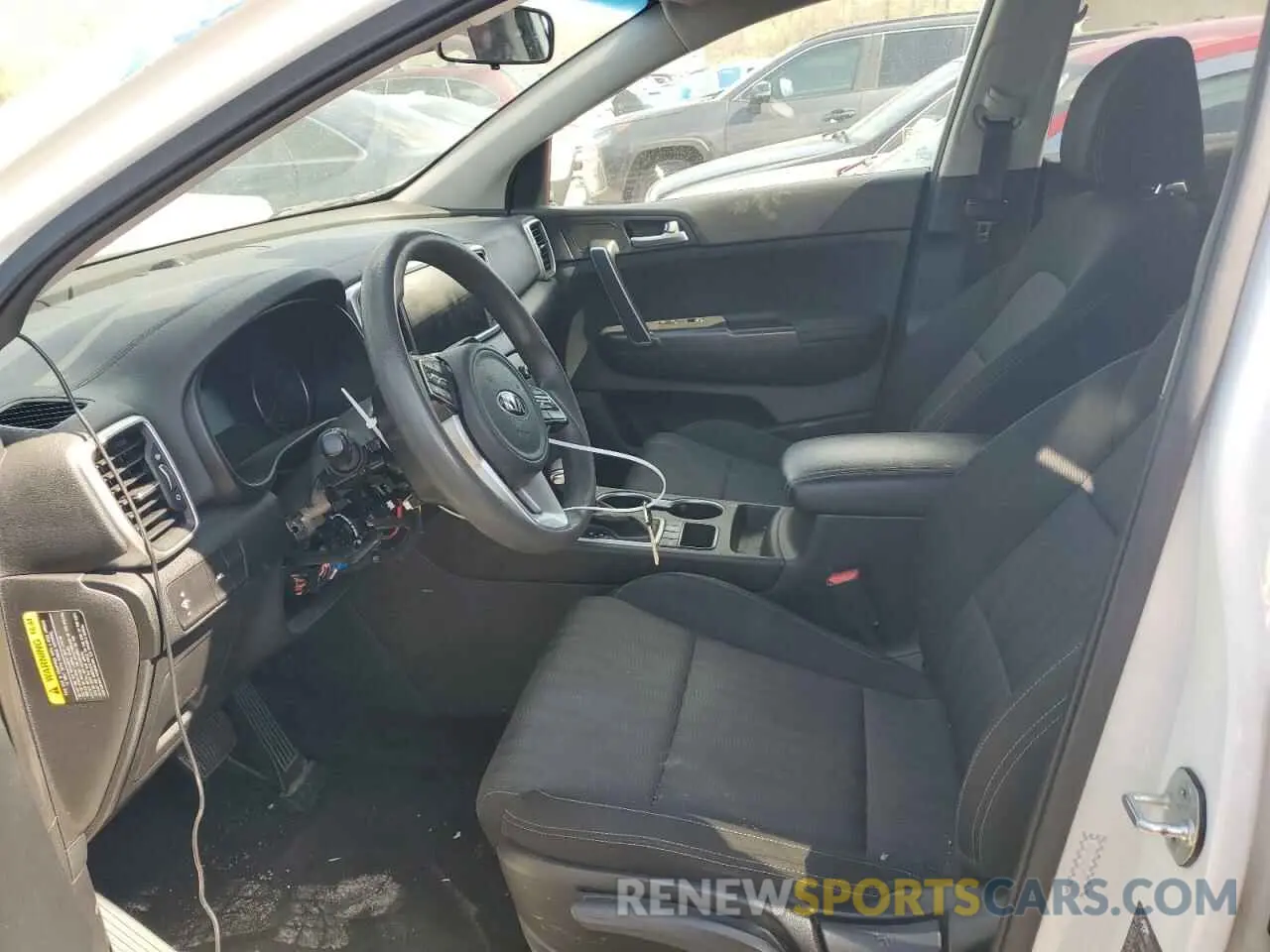 7 Photograph of a damaged car KNDPMCAC2M7877082 KIA SPORTAGE 2021