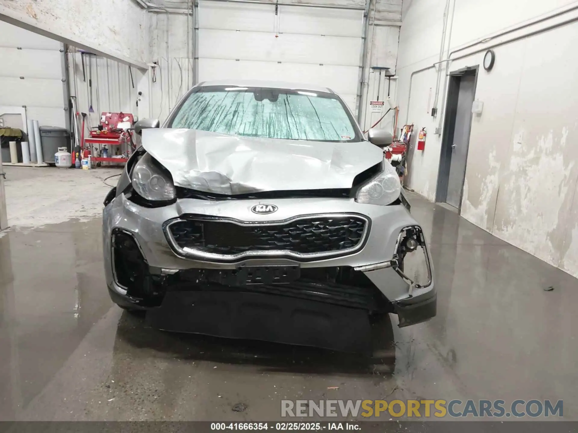 11 Photograph of a damaged car KNDPMCAC2M7886638 KIA SPORTAGE 2021