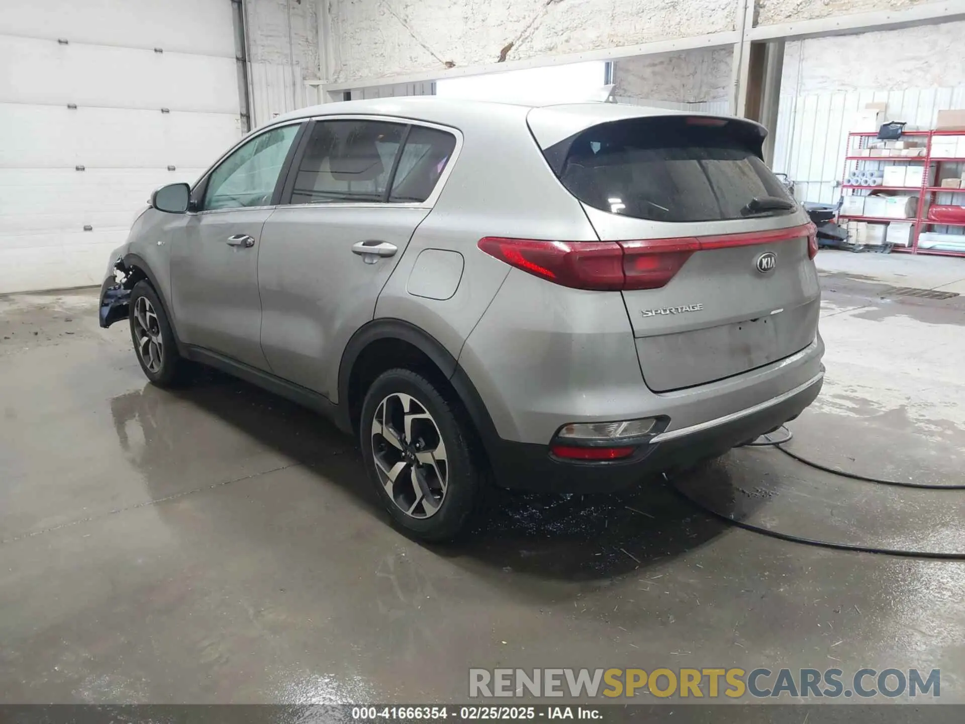 3 Photograph of a damaged car KNDPMCAC2M7886638 KIA SPORTAGE 2021