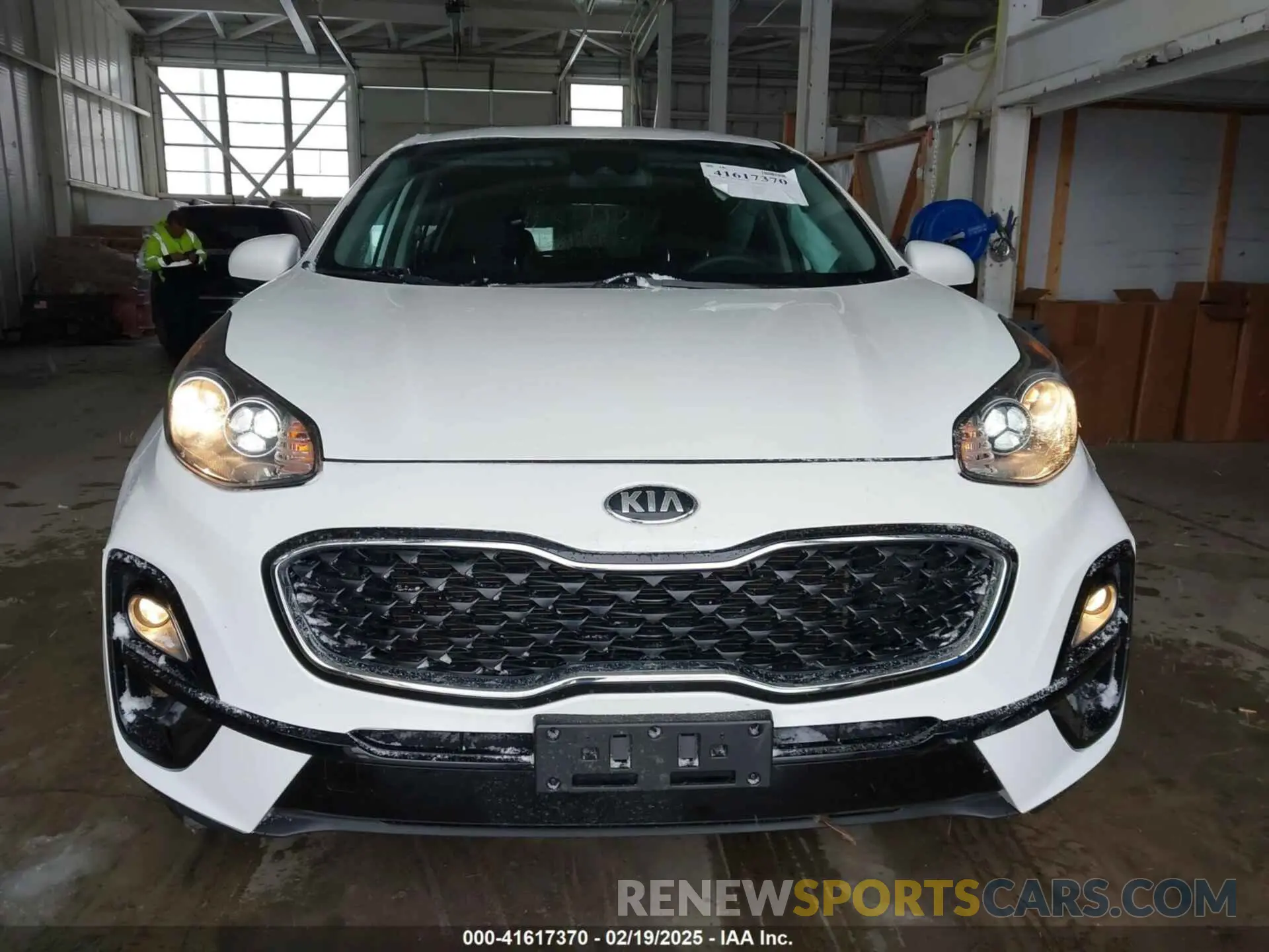 12 Photograph of a damaged car KNDPMCAC2M7889815 KIA SPORTAGE 2021